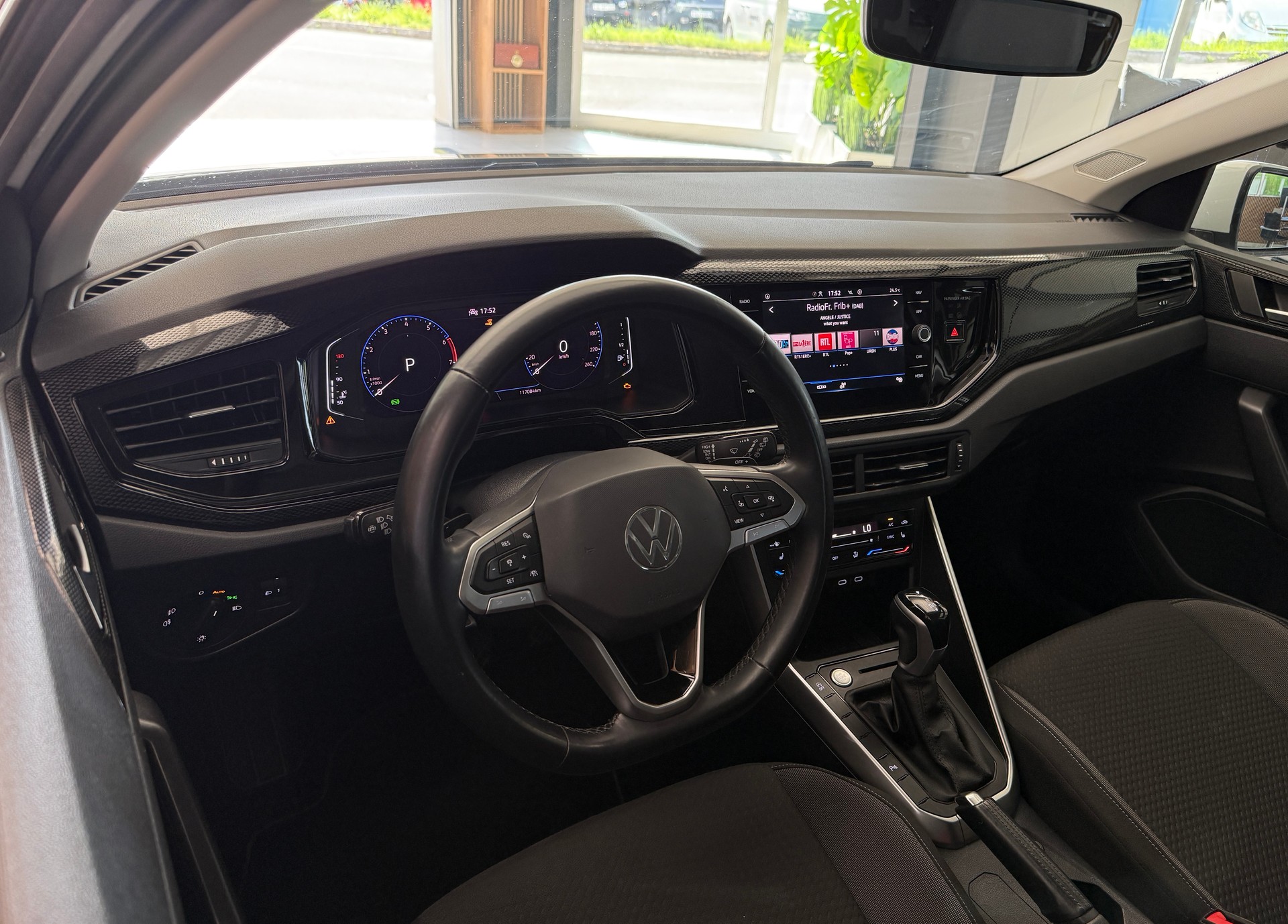 VW Polo 1.0 TSI Life DSG-image-5