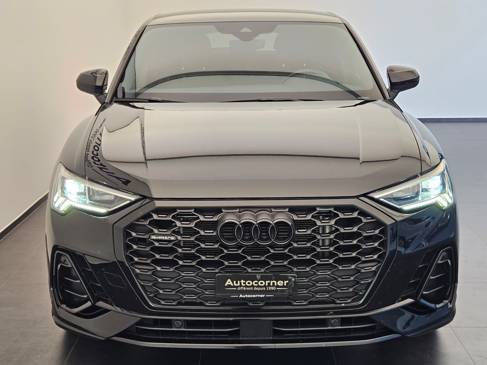 AUDI Q3 Sportback 40 TFSI S line quattro S-tronic-showroom-element-3