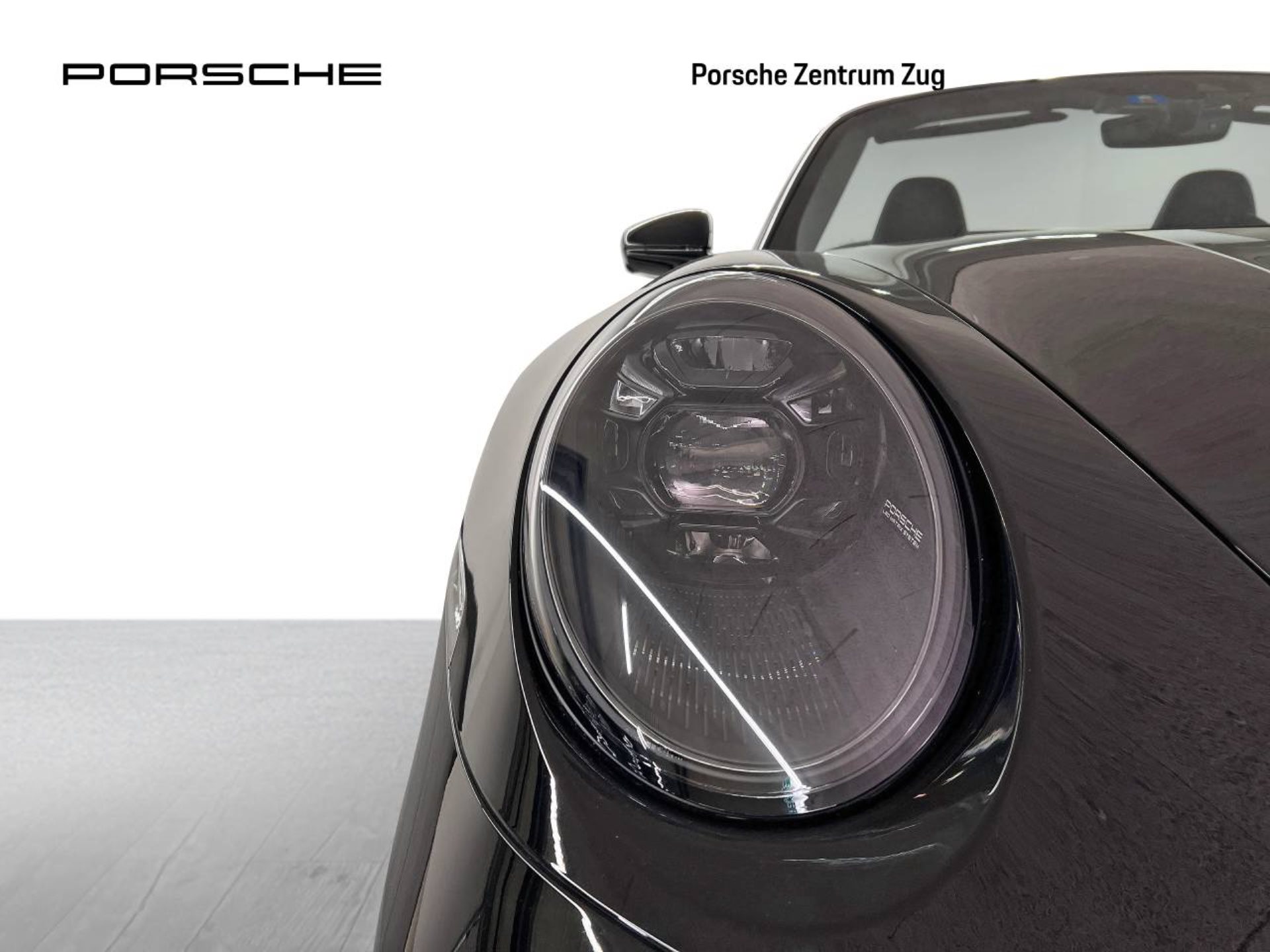 PORSCHE 911 Carrera 4 GTS Cabriolet-image-13
