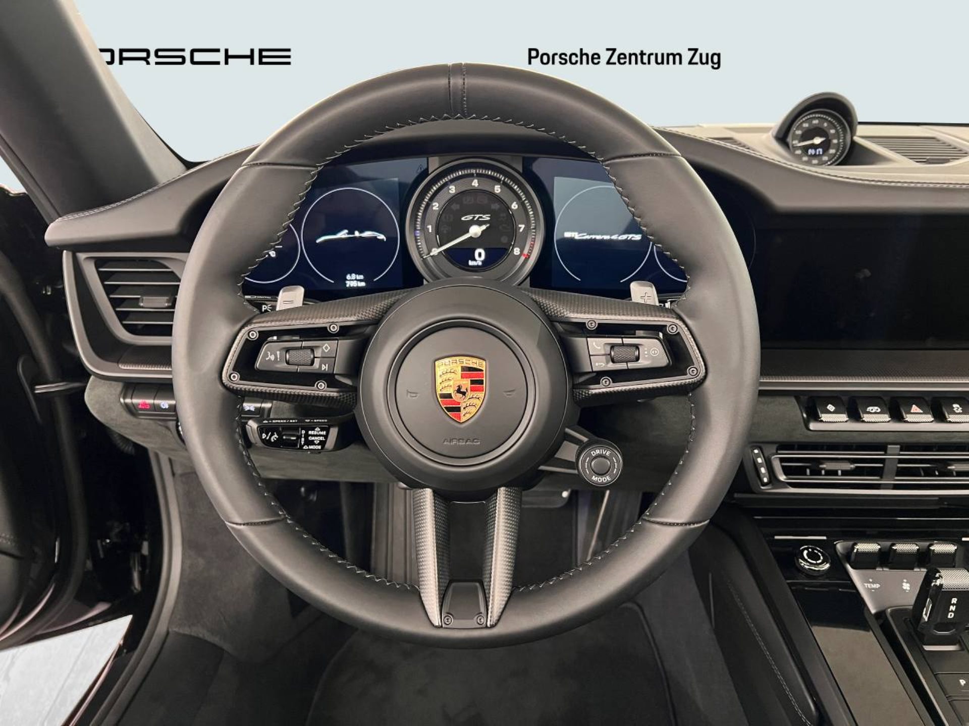 PORSCHE 911 Carrera 4 GTS Cabriolet-image-16