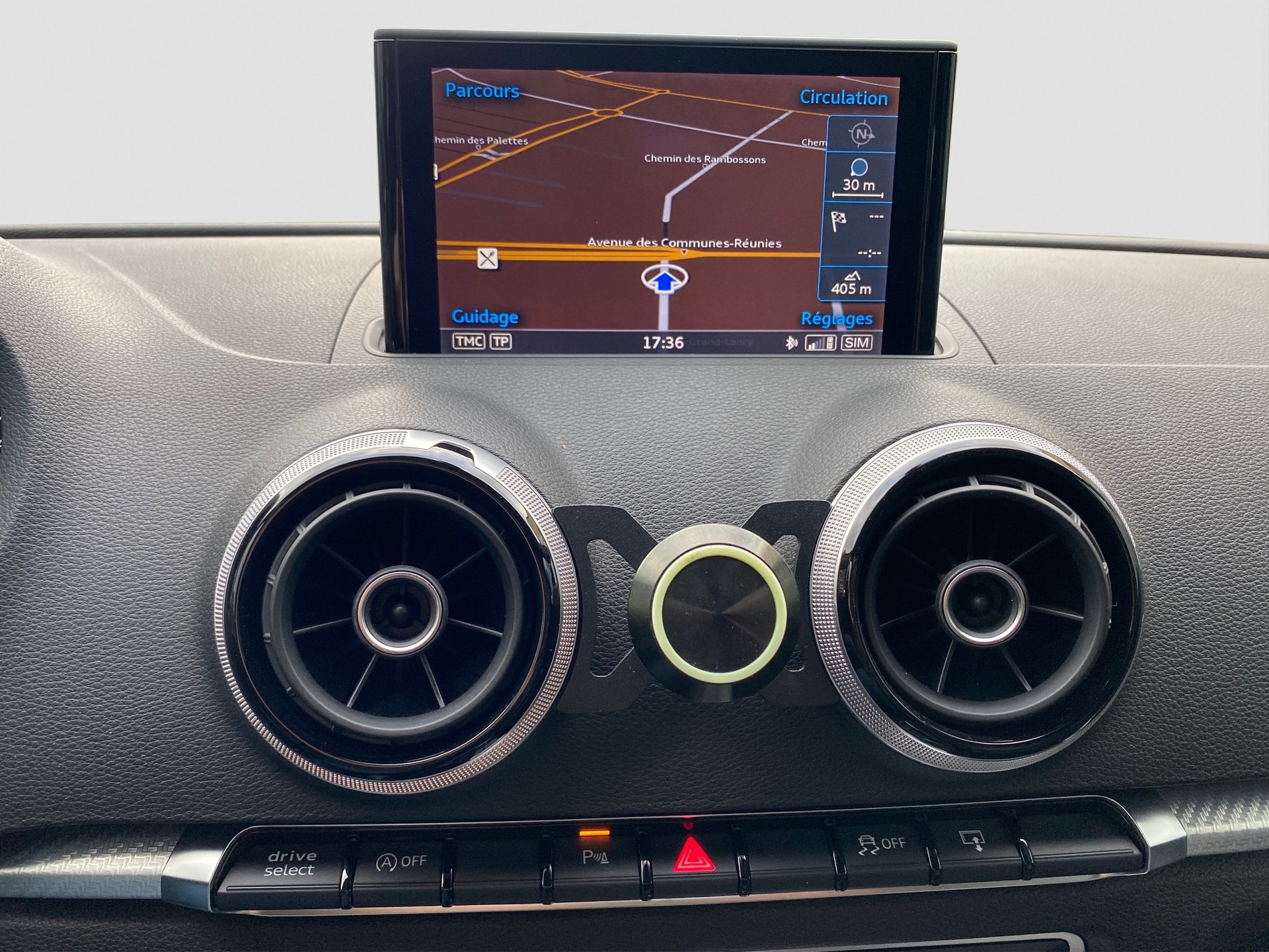 AUDI RS3 2.5 TSI quattro S-tronic-image-11