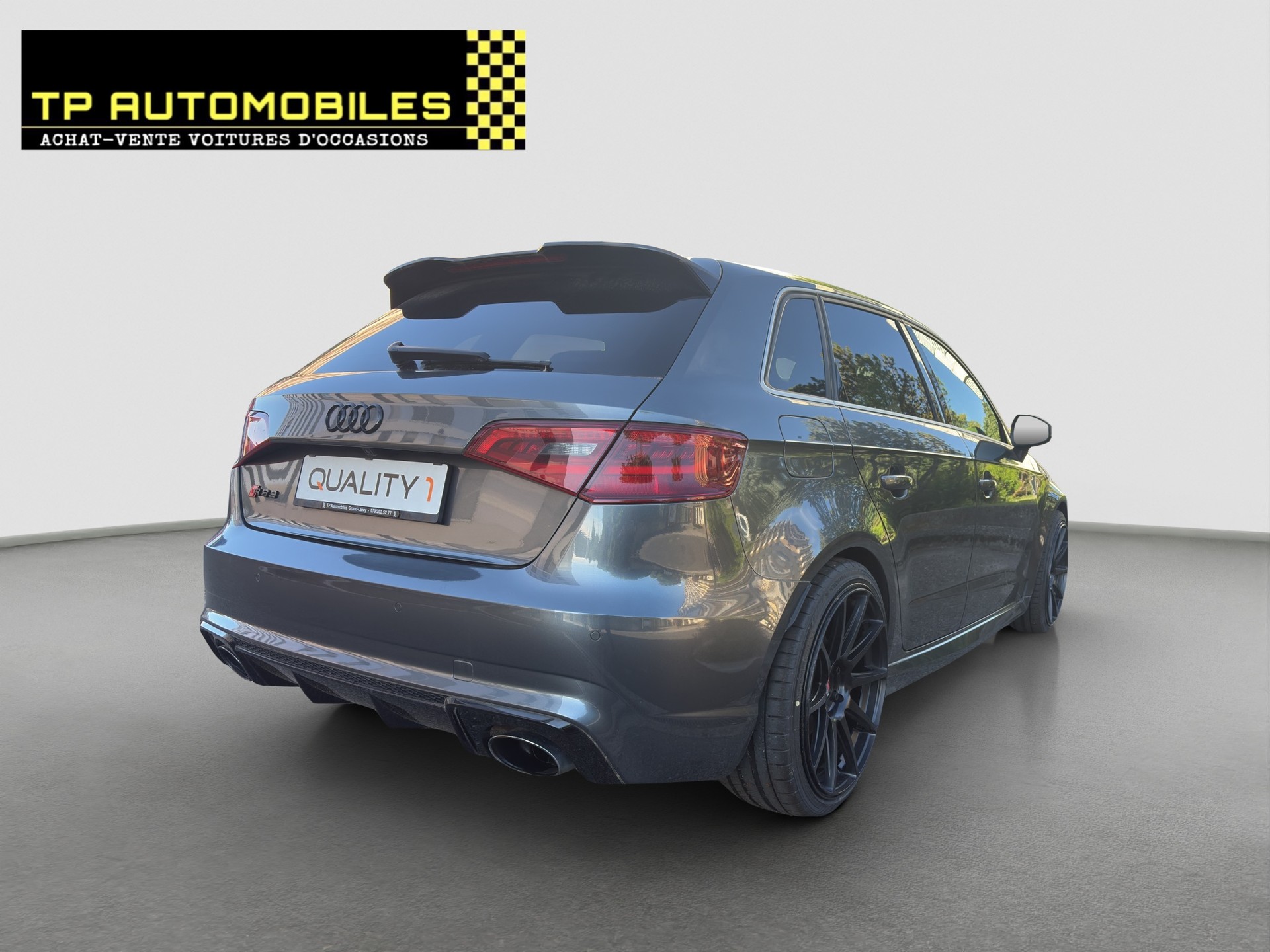 AUDI RS3 2.5 TSI quattro S-tronic-image-4