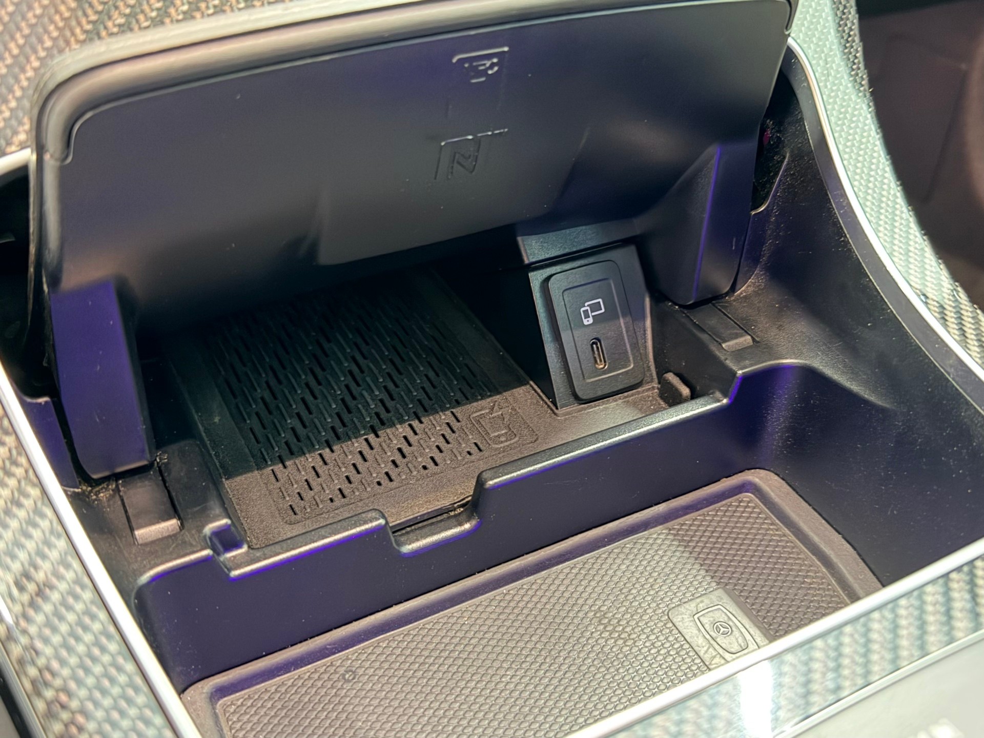 MERCEDES-BENZ GLC 63 S AMG 4Matic 9G-Tronic-image-25