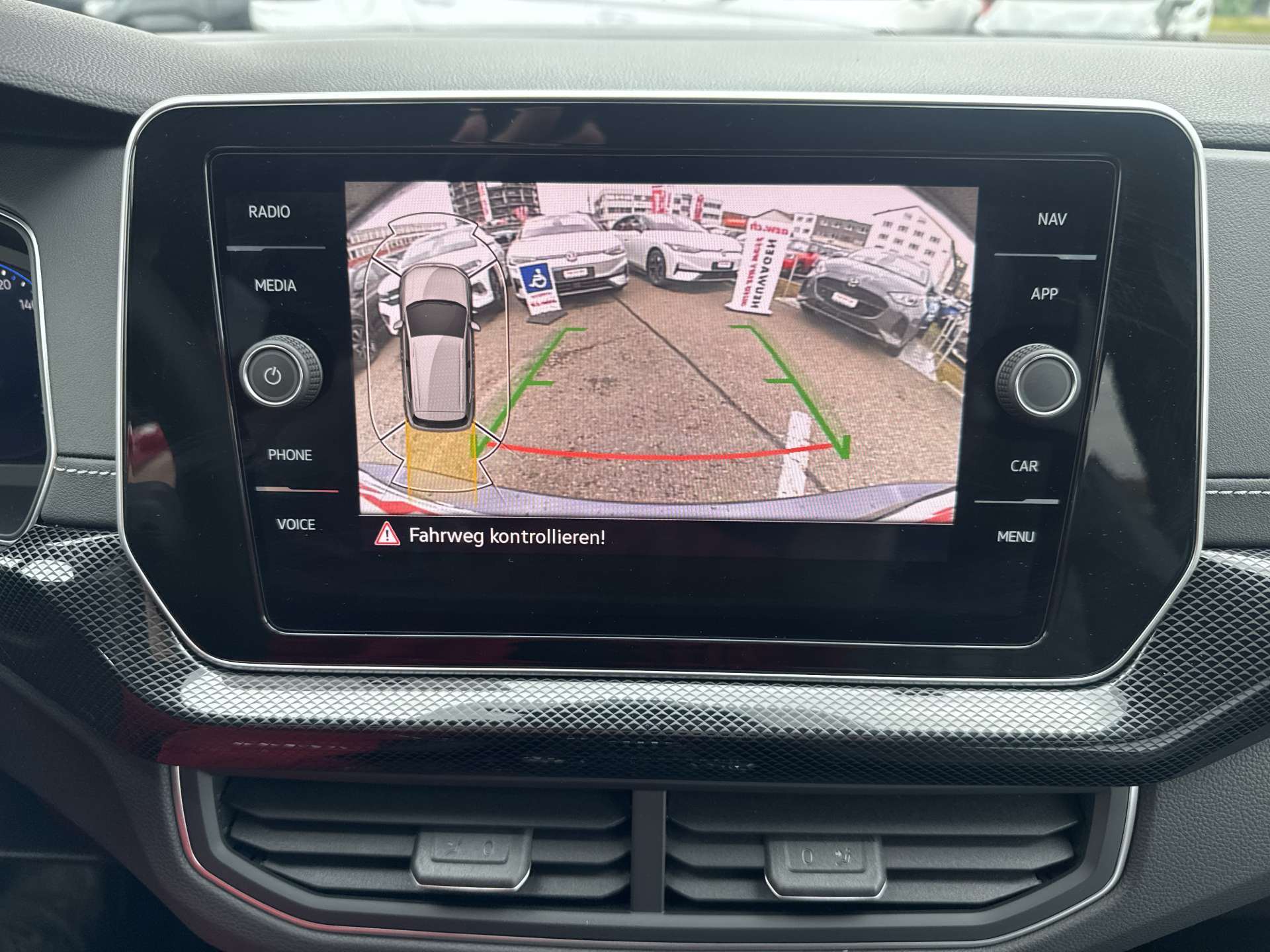 VW T-Cross 1.5 TSi EVO ACT R-Line DSG-Automat-image-9