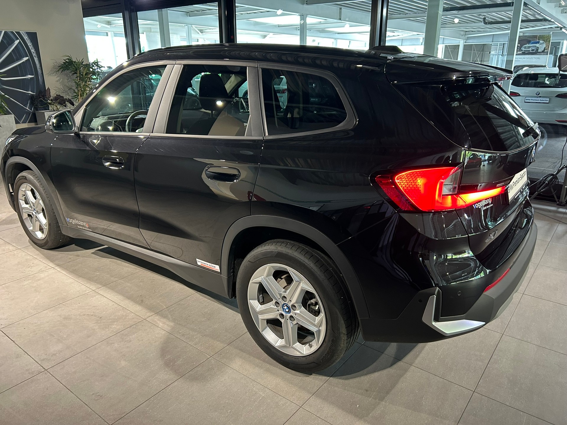 BMW X1 sDrive 18d-image-14