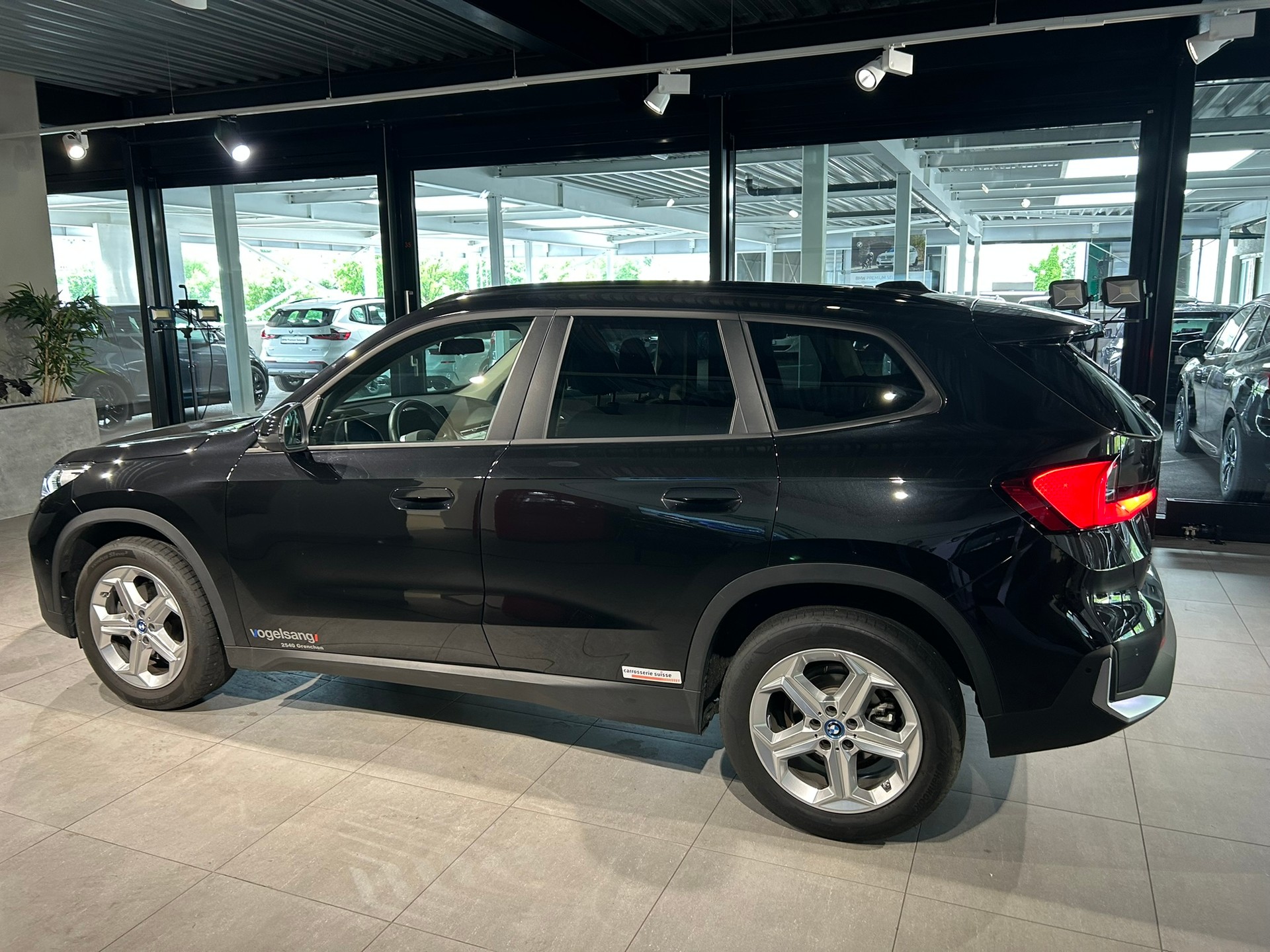 BMW X1 sDrive 18d-image-13