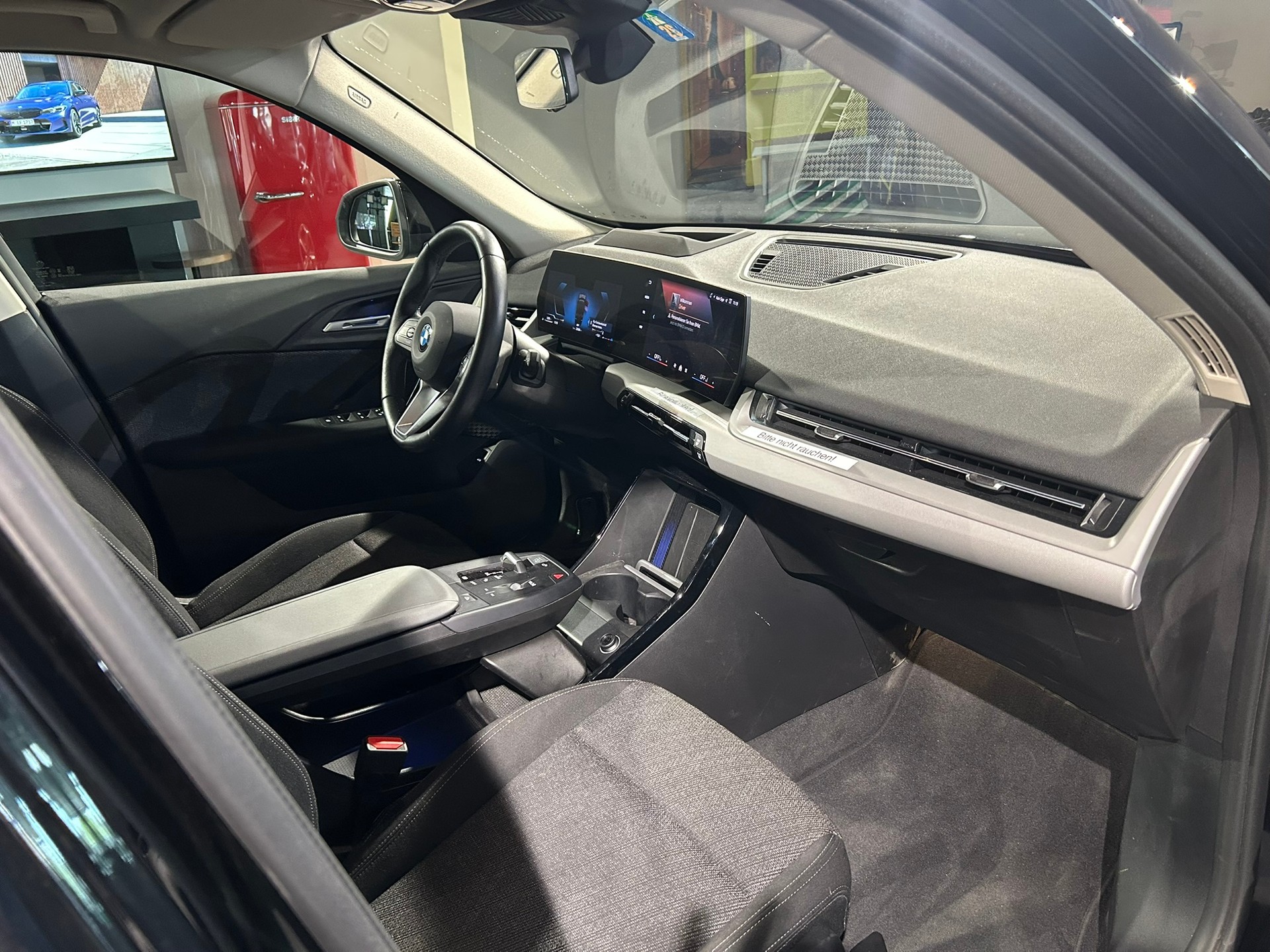 BMW X1 sDrive 18d-image-30