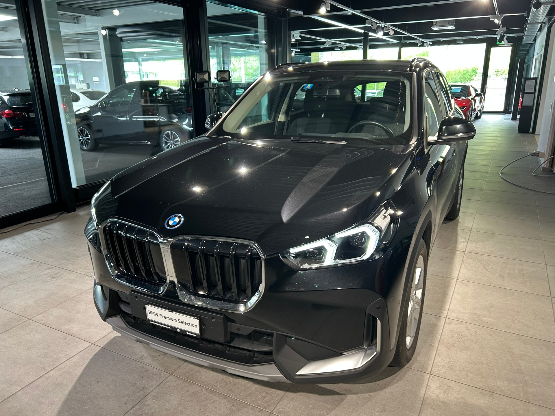 BMW X1 sDrive 18d-image-5