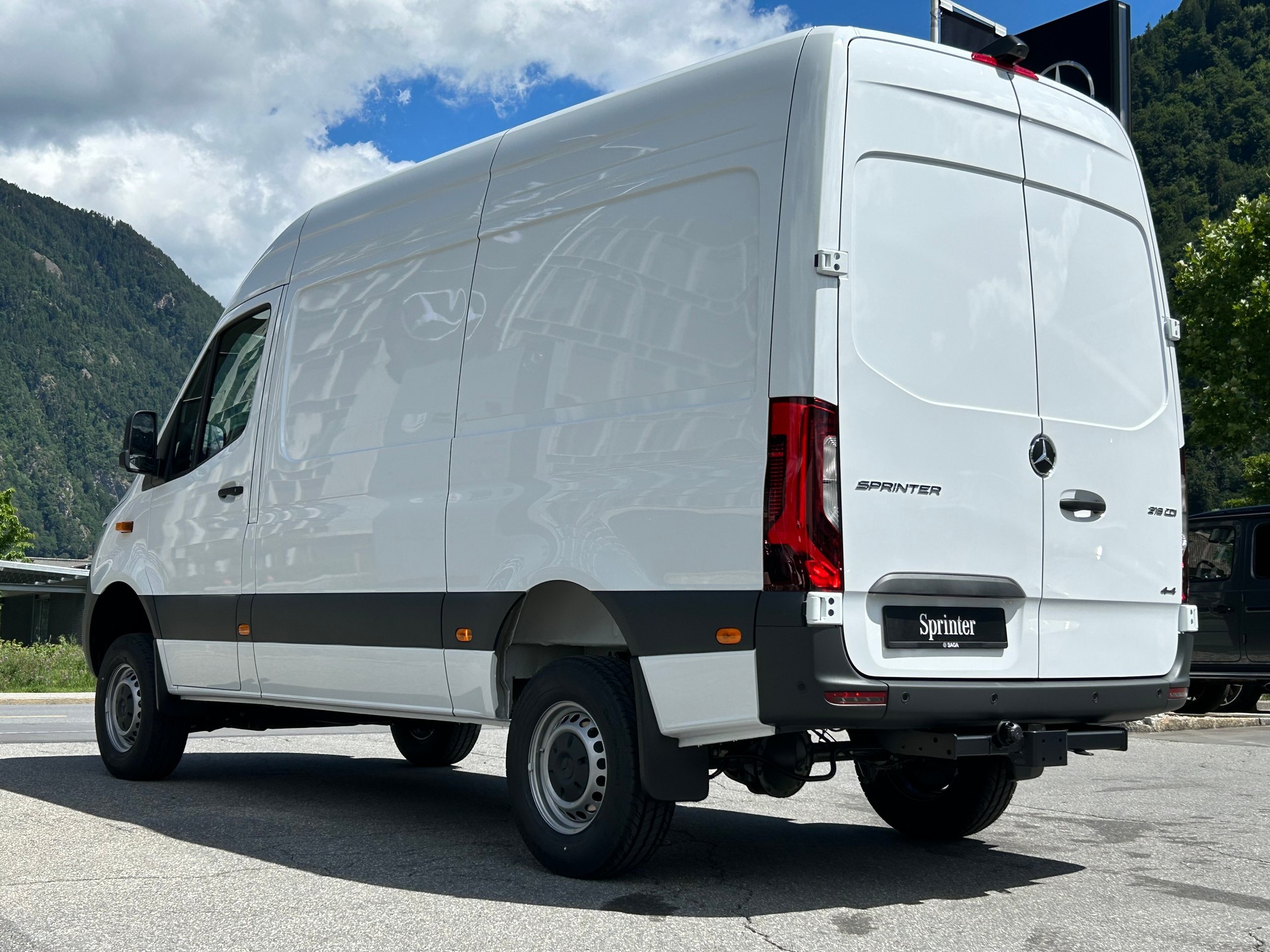 MERCEDES-BENZ Sprinter 319 CDI PRO Kasten Worker 4Matic-image-4