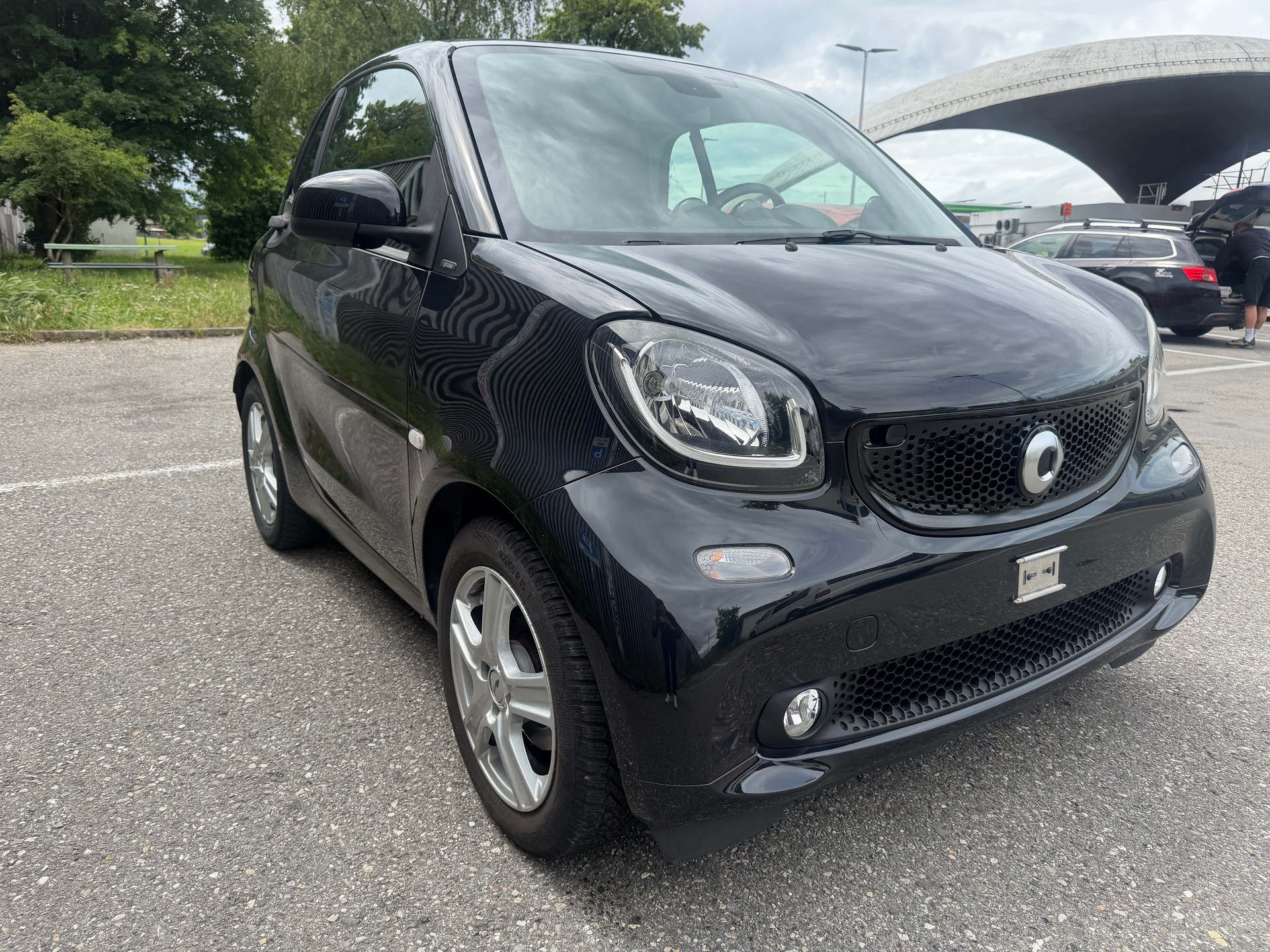 SMART fortwo-image-0