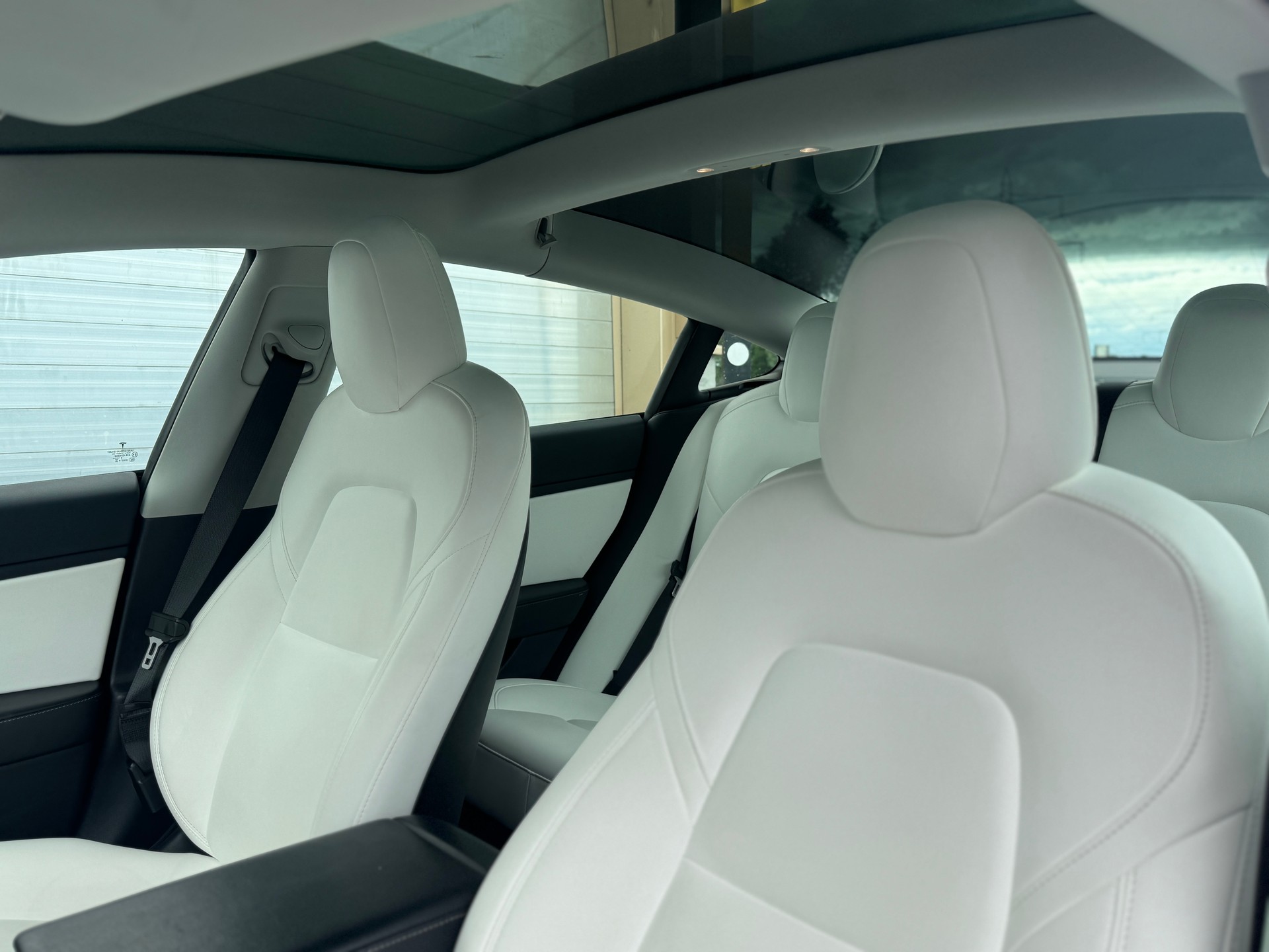 TESLA Model 3 Long Range Dual Motor AWD-image-14