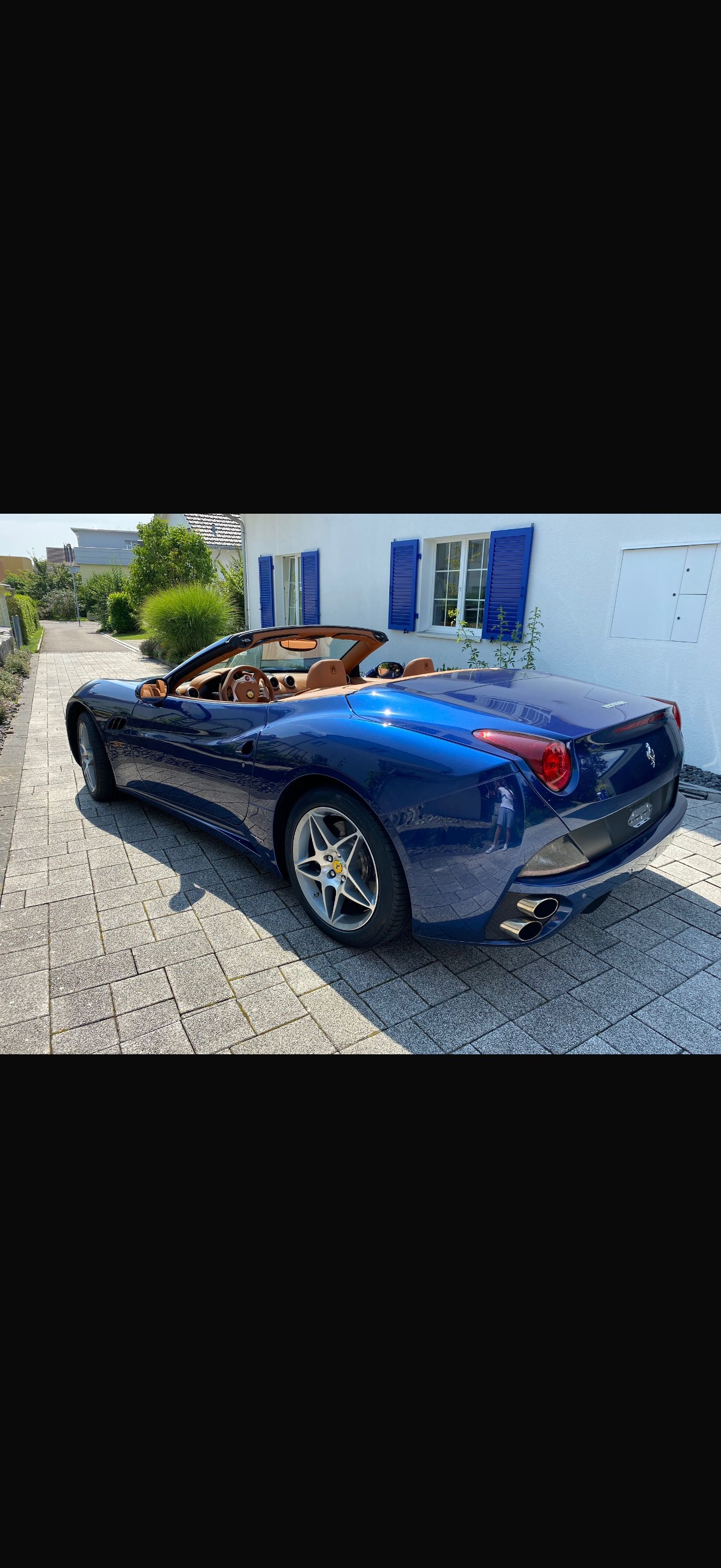 FERRARI 4.3-image-3