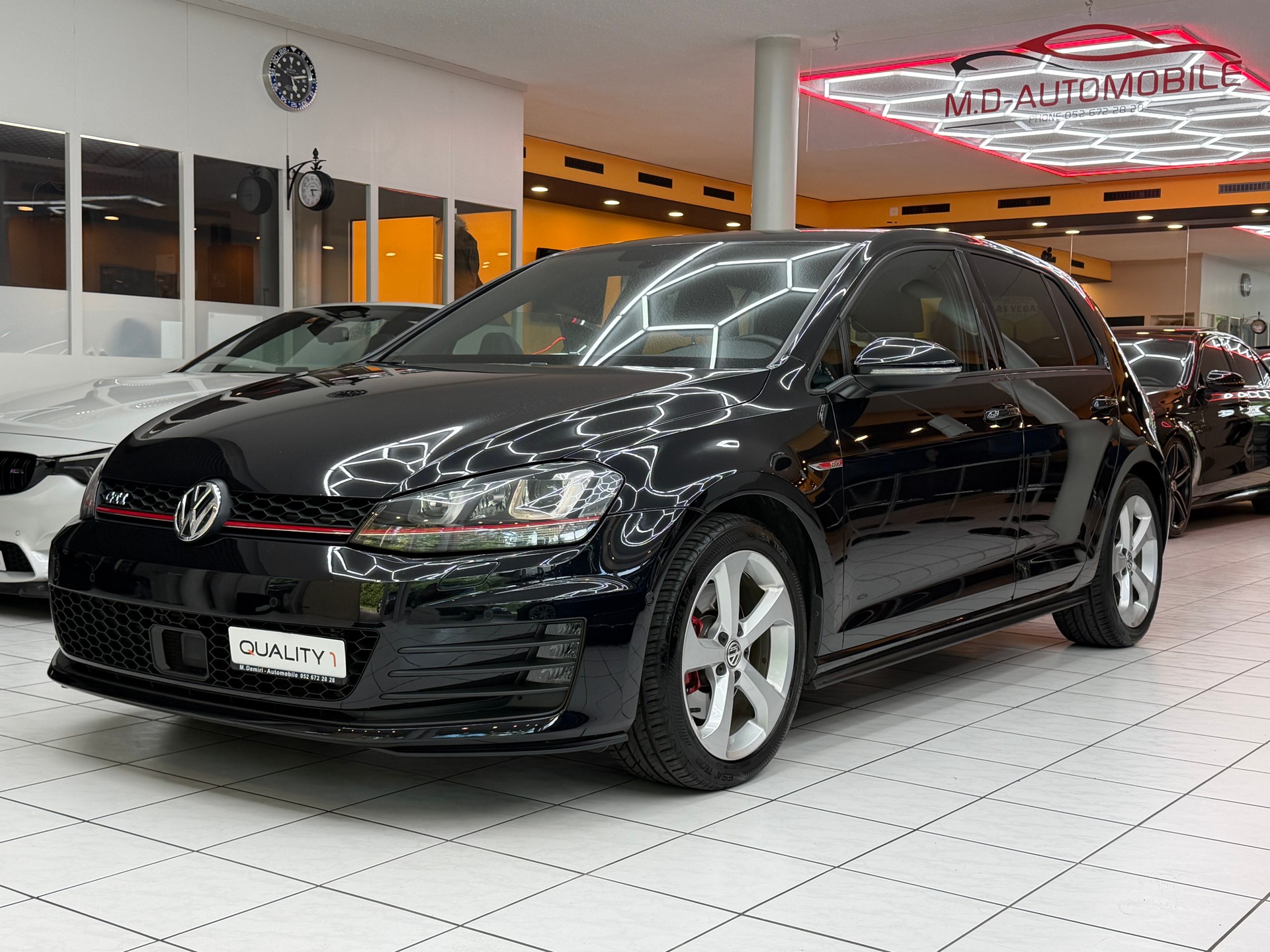 VW Golf VII 2.0 TSI GTI DSG-image-4