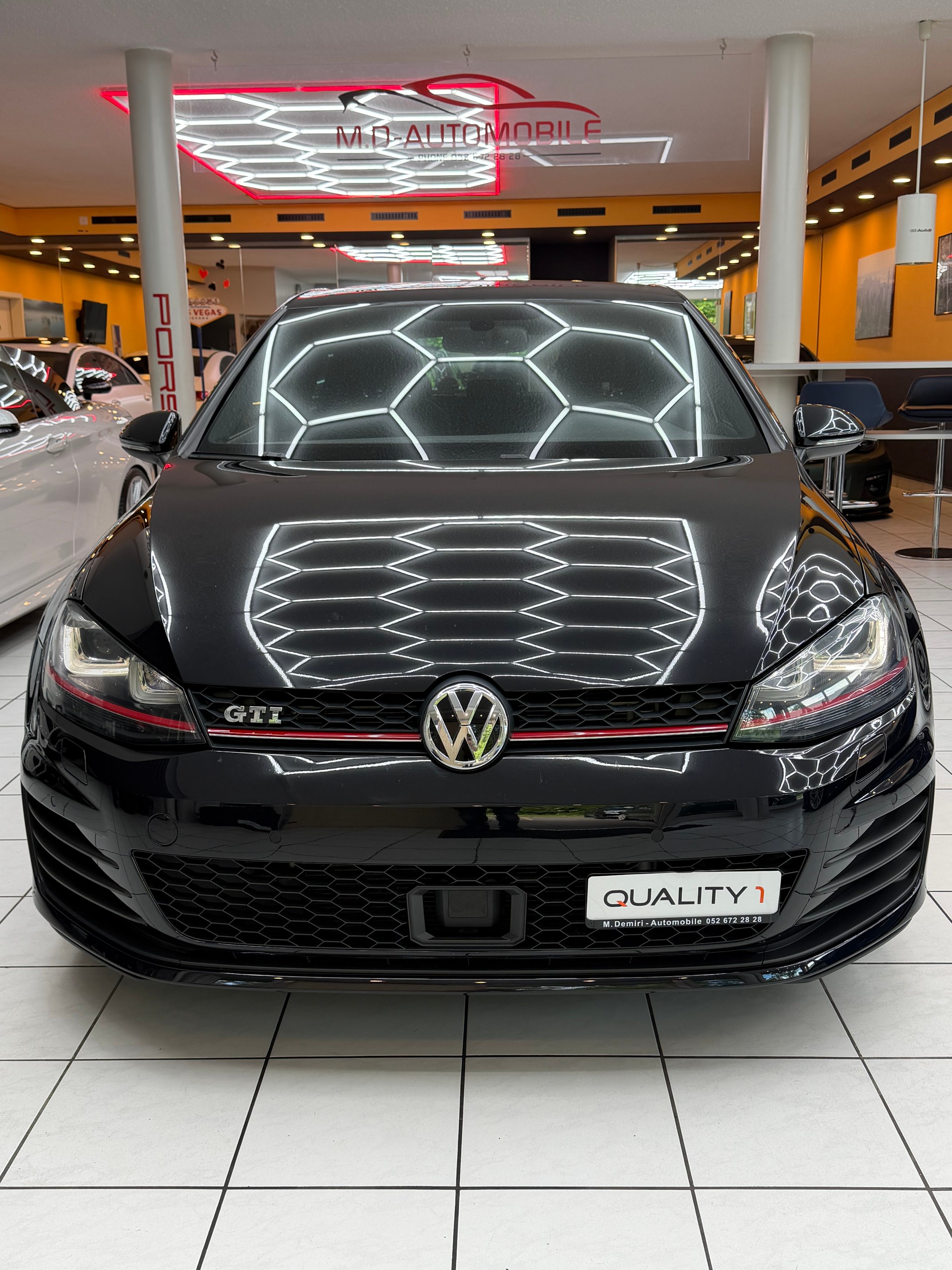 VW Golf VII 2.0 TSI GTI DSG-image-3