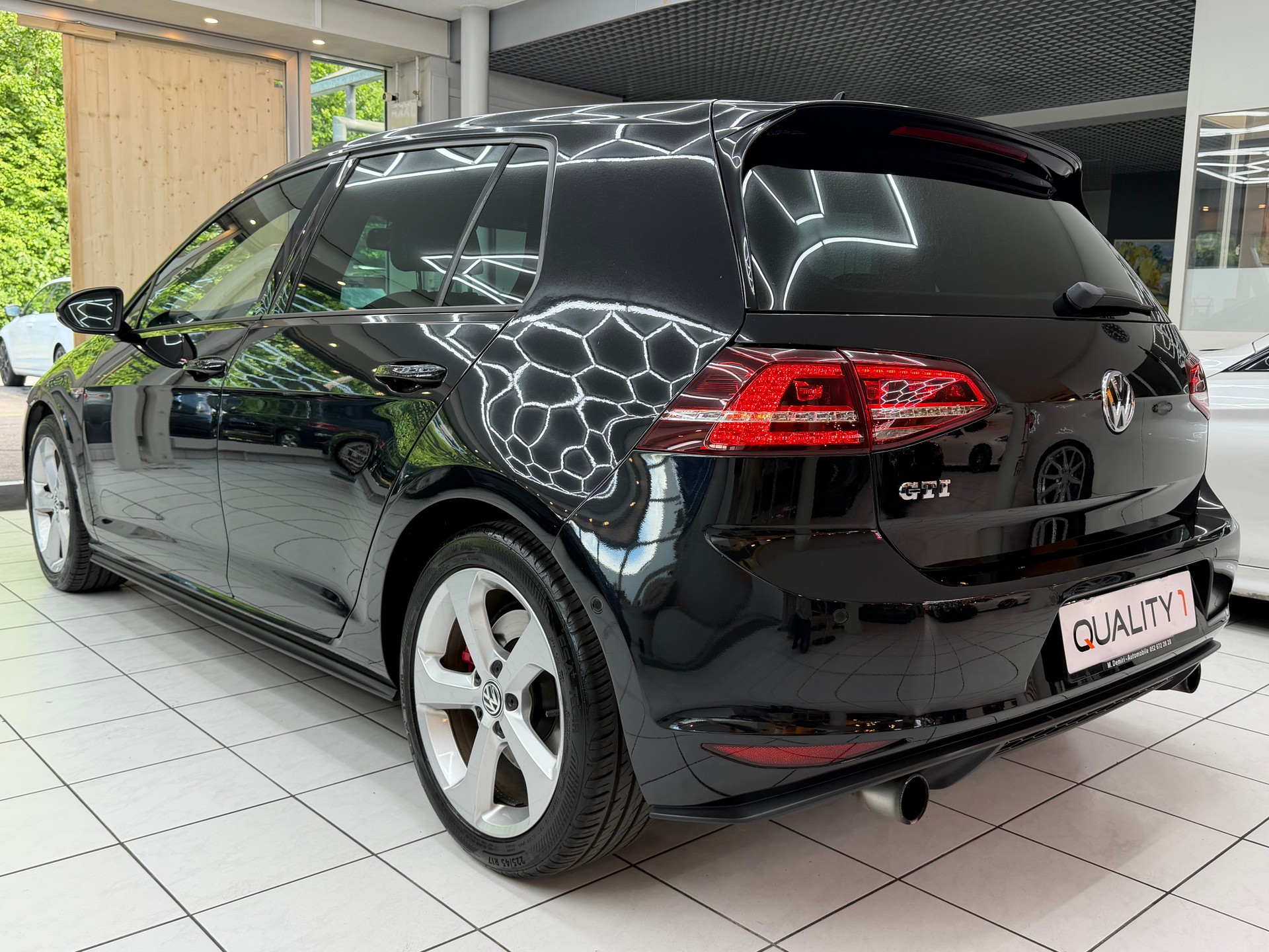 VW Golf VII 2.0 TSI GTI DSG-image-6