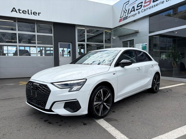 AUDI A3 Sportback 1.5 35 TFSI Attraction S-Tronic-image-5