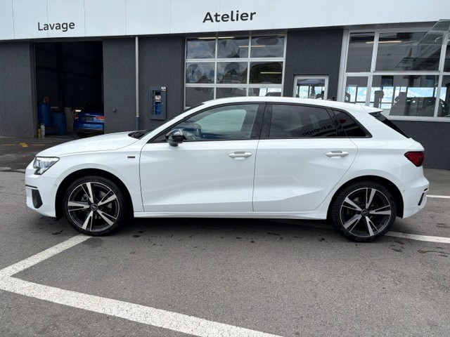 AUDI A3 Sportback 1.5 35 TFSI Attraction S-Tronic-image-6