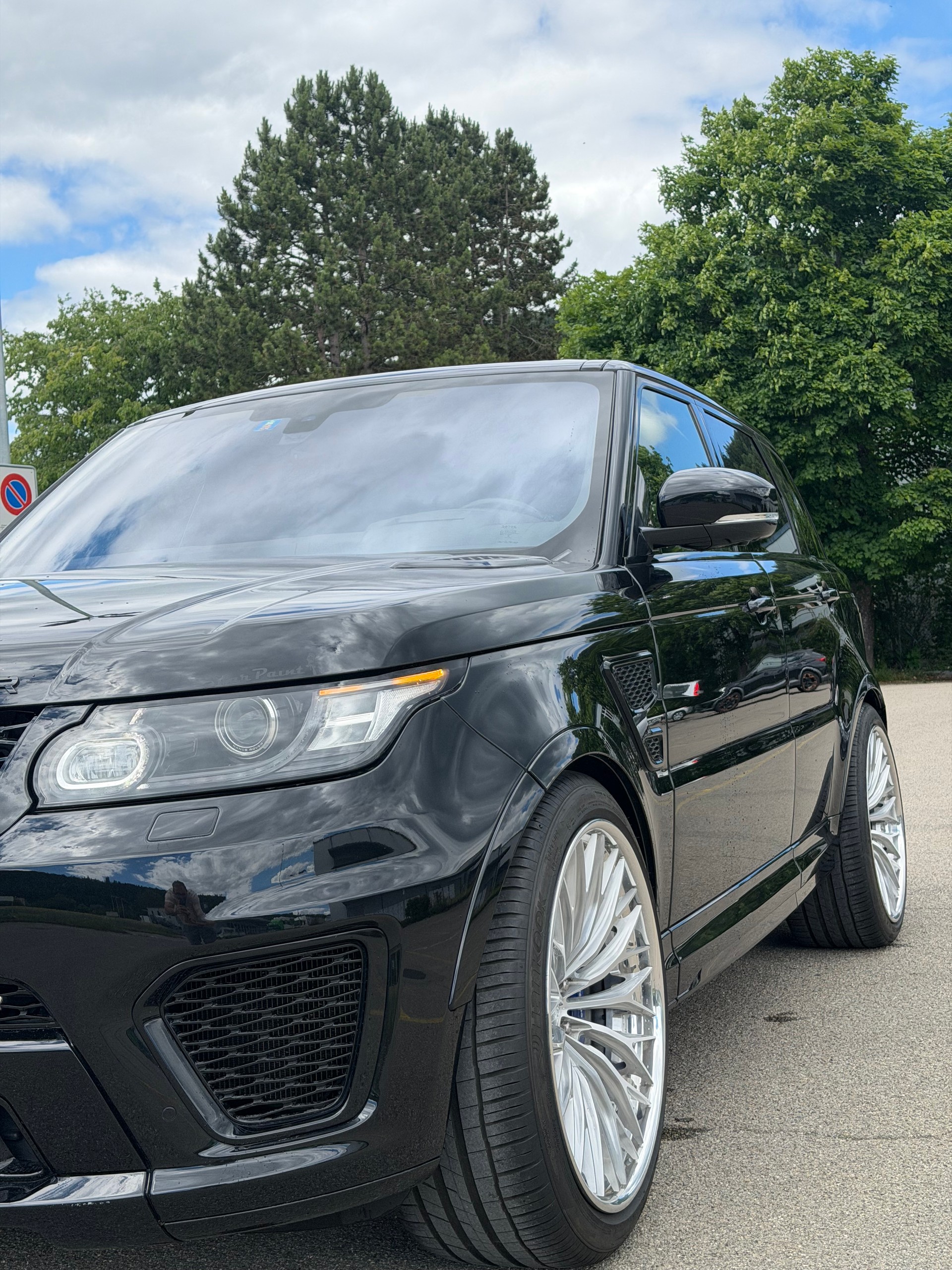 LAND ROVER Range Rover Sport 5.0 V8 SVR-image-9