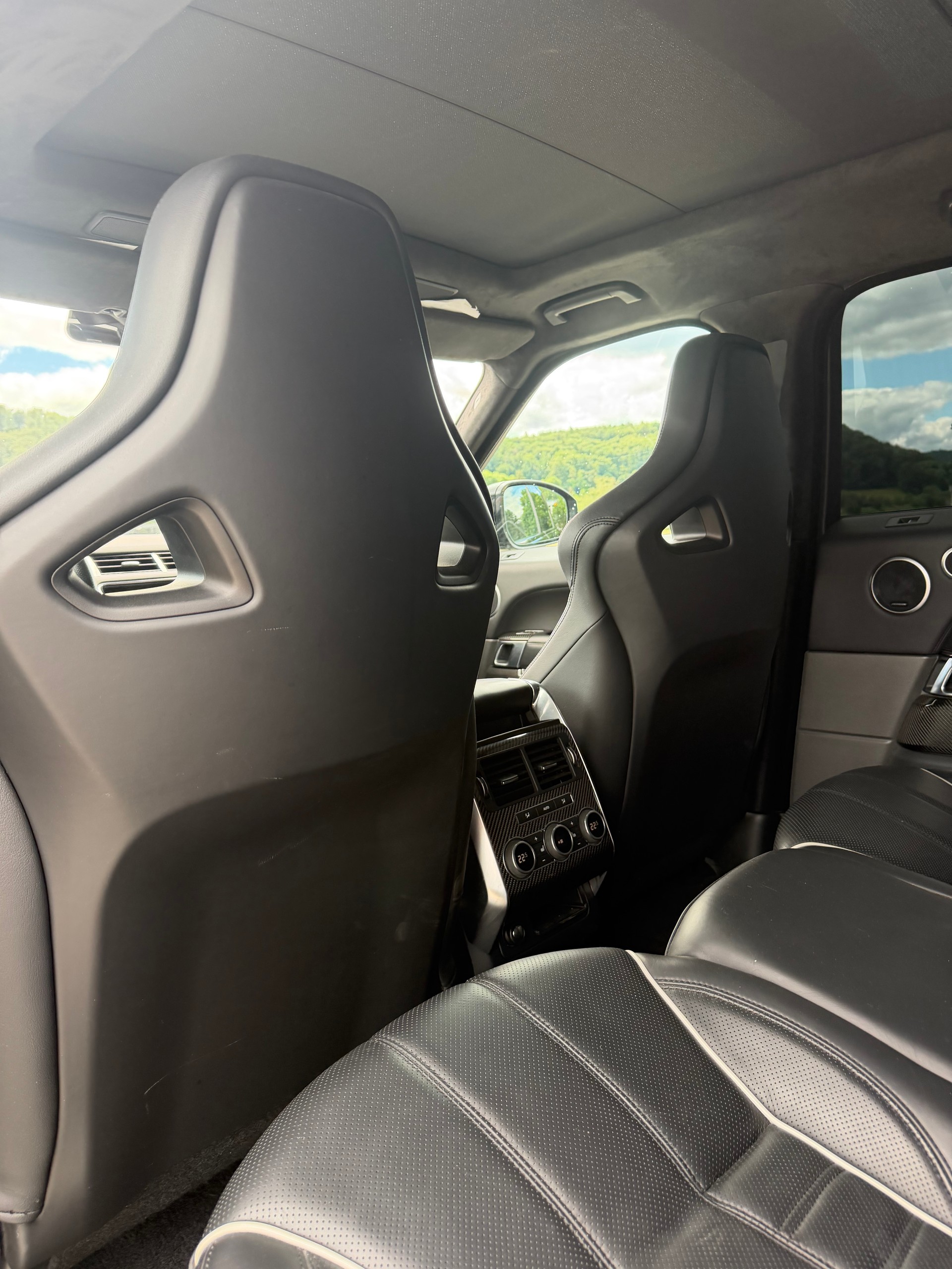LAND ROVER Range Rover Sport 5.0 V8 SVR-image-11