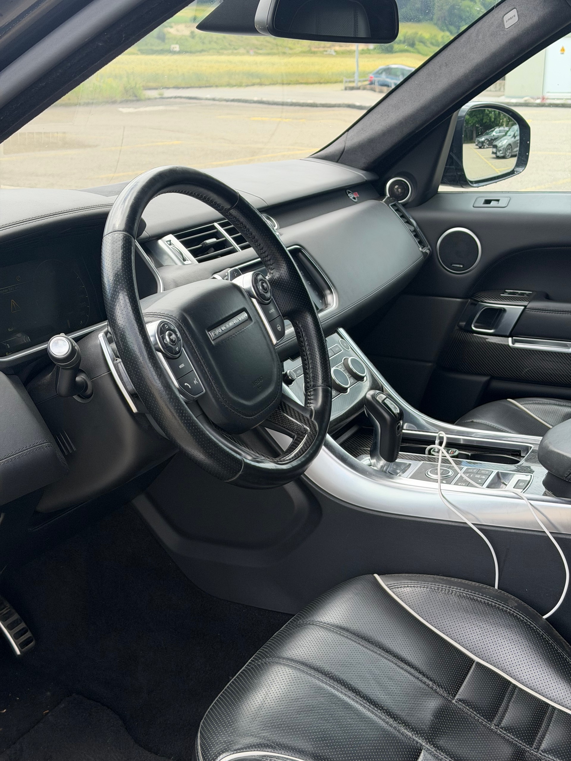 LAND ROVER Range Rover Sport 5.0 V8 SVR-image-13