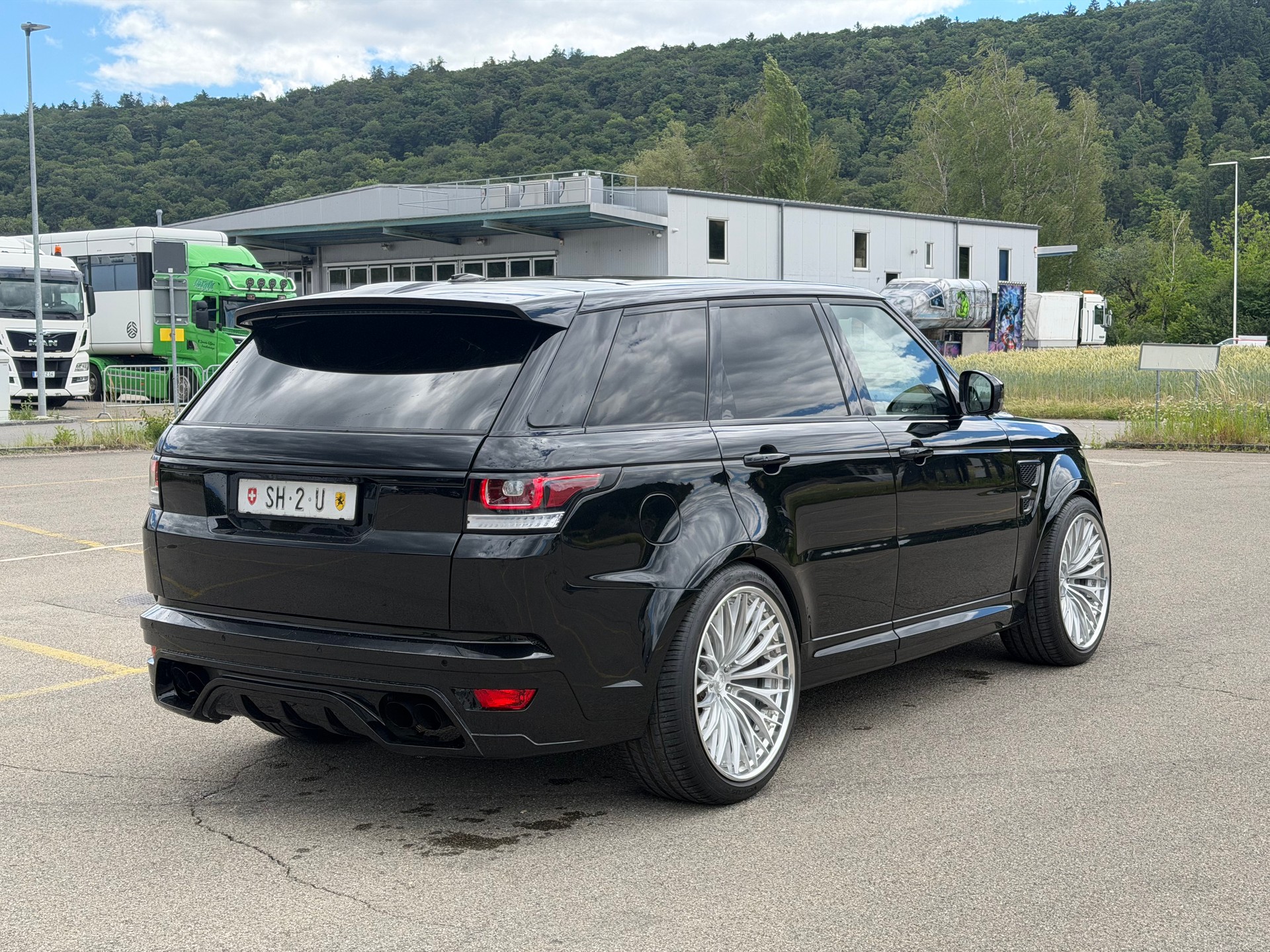 LAND ROVER Range Rover Sport 5.0 V8 SVR-image-4