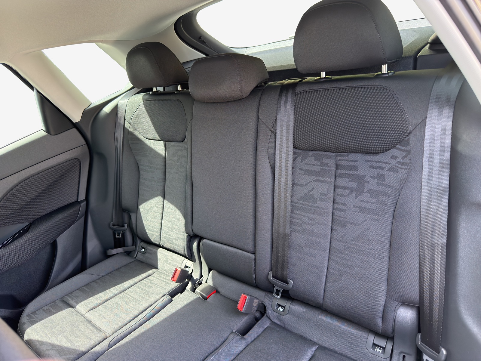 AUDI Q3 SUV 110 kW TFSI S tronic-image-11