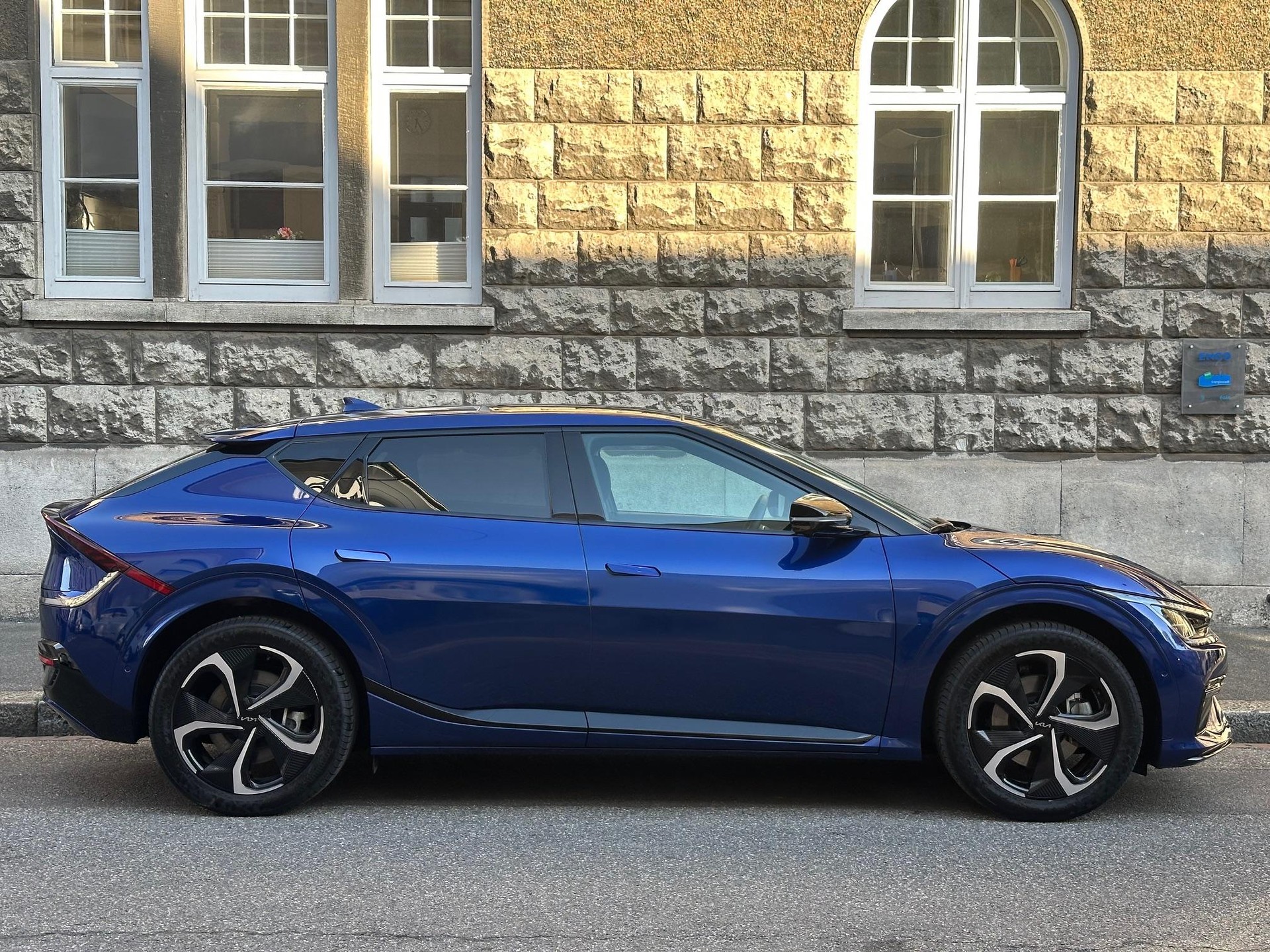 KIA EV6 77 kWh GT-Line 4x4-image-8
