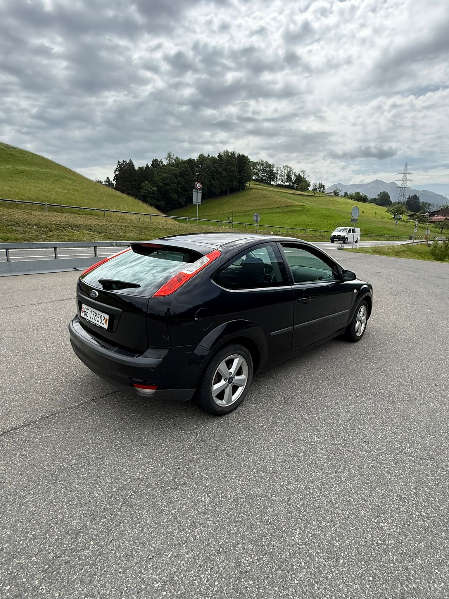 FORD Focus 1.6i VCT Trend-image-2