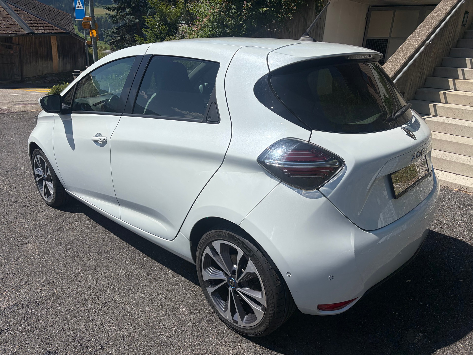 RENAULT Zoe Intens R135 (incl. Batterie)-image-2