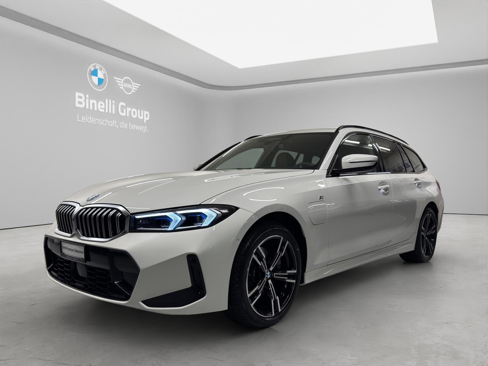 BMW 330e xDrive Touring
