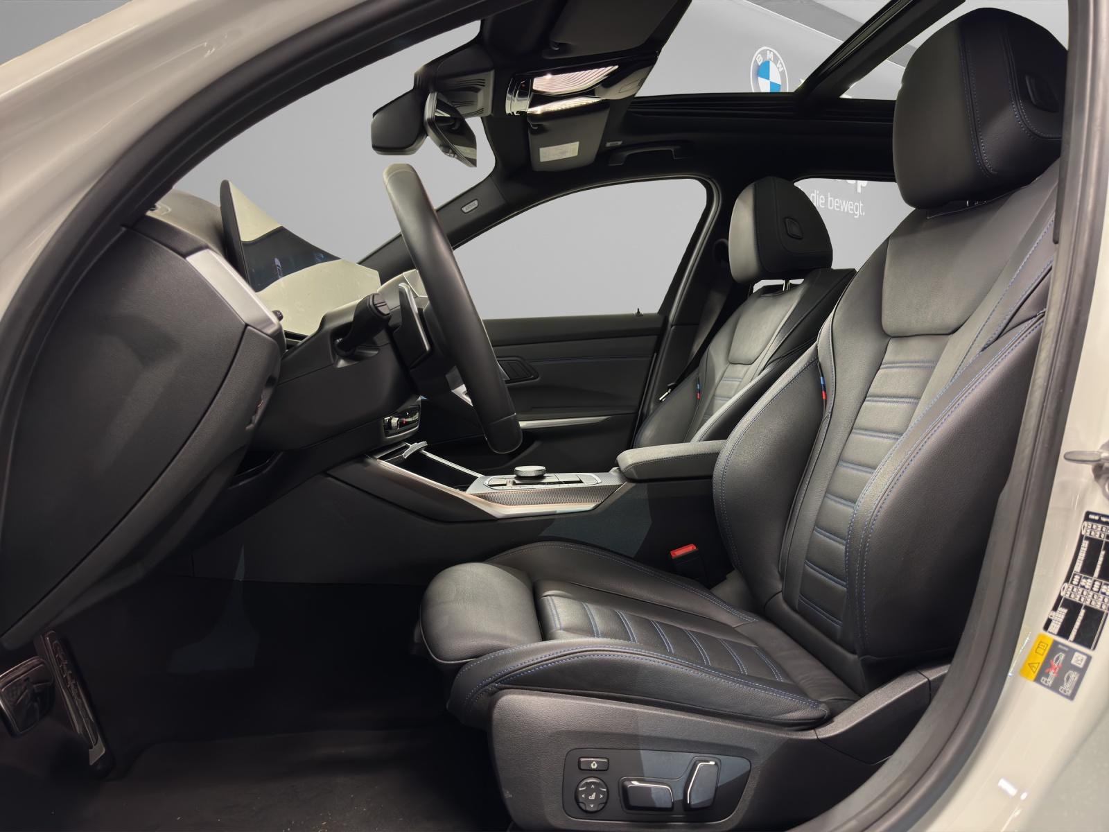 BMW 330e xDrive Touring-image-10
