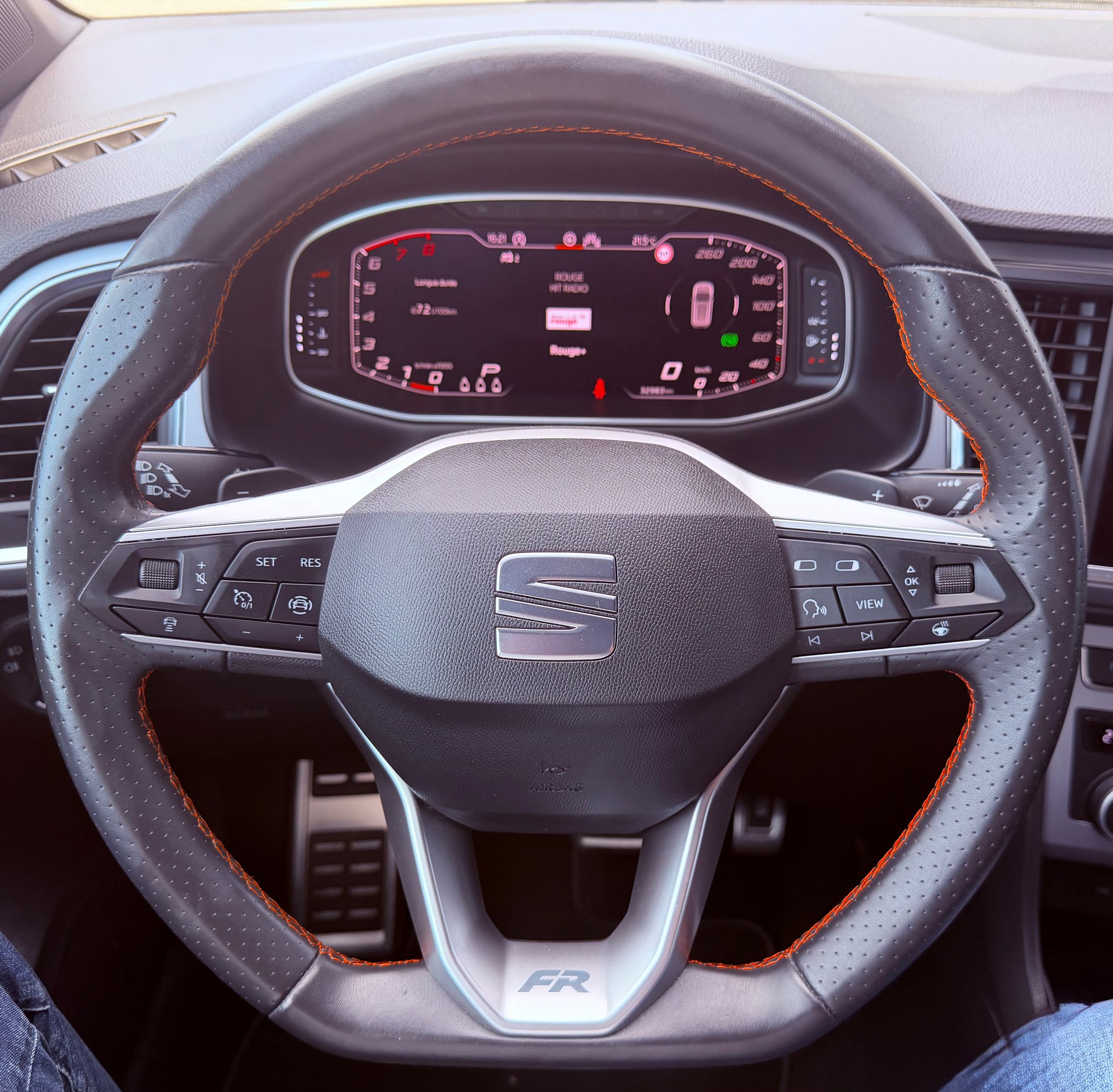 SEAT Ateca 2.0 TSI FR 4Drive DSG-image-17