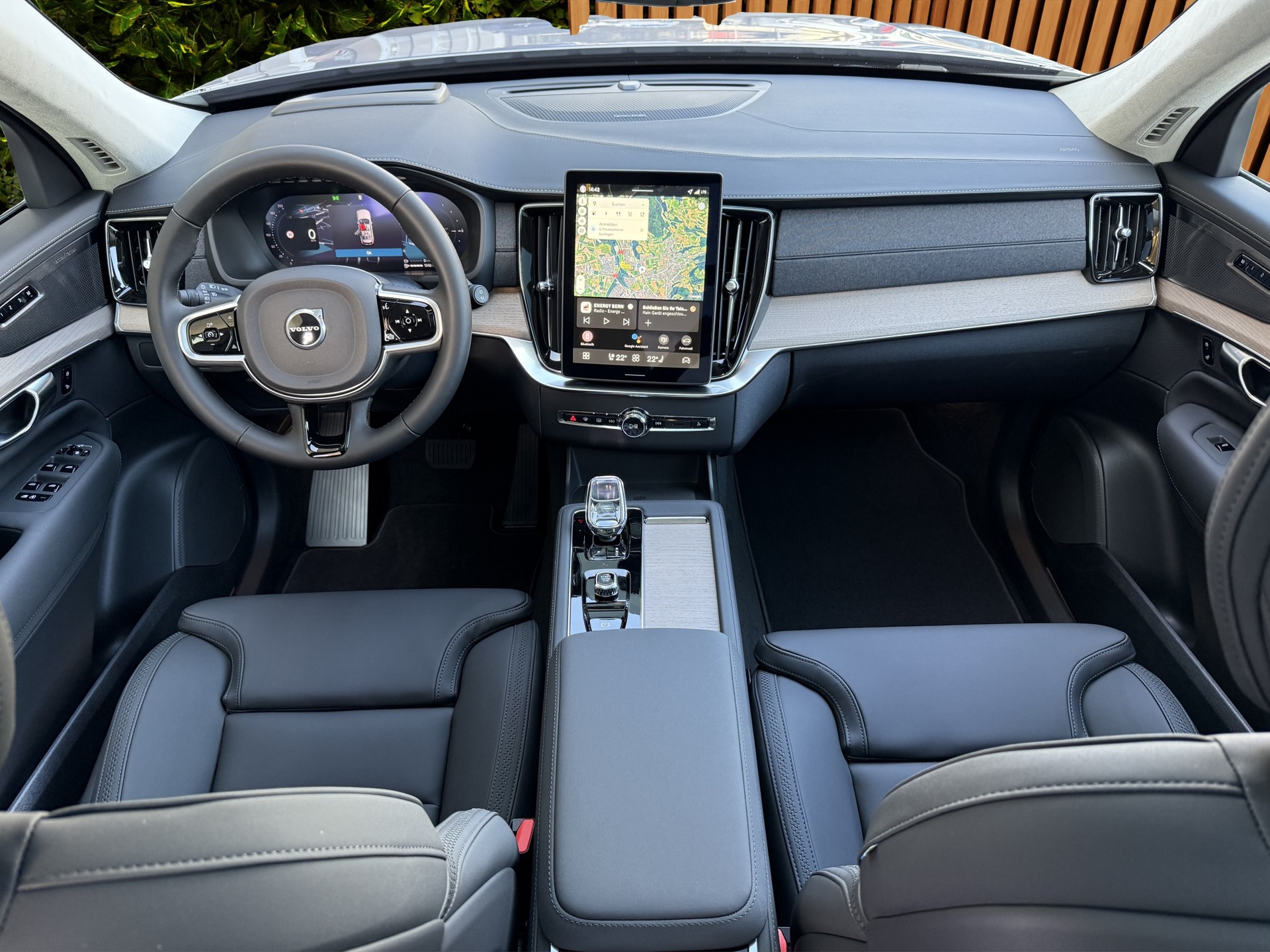 VOLVO XC90 2.0 T8 TE Ultra Dark eAWD-image-7