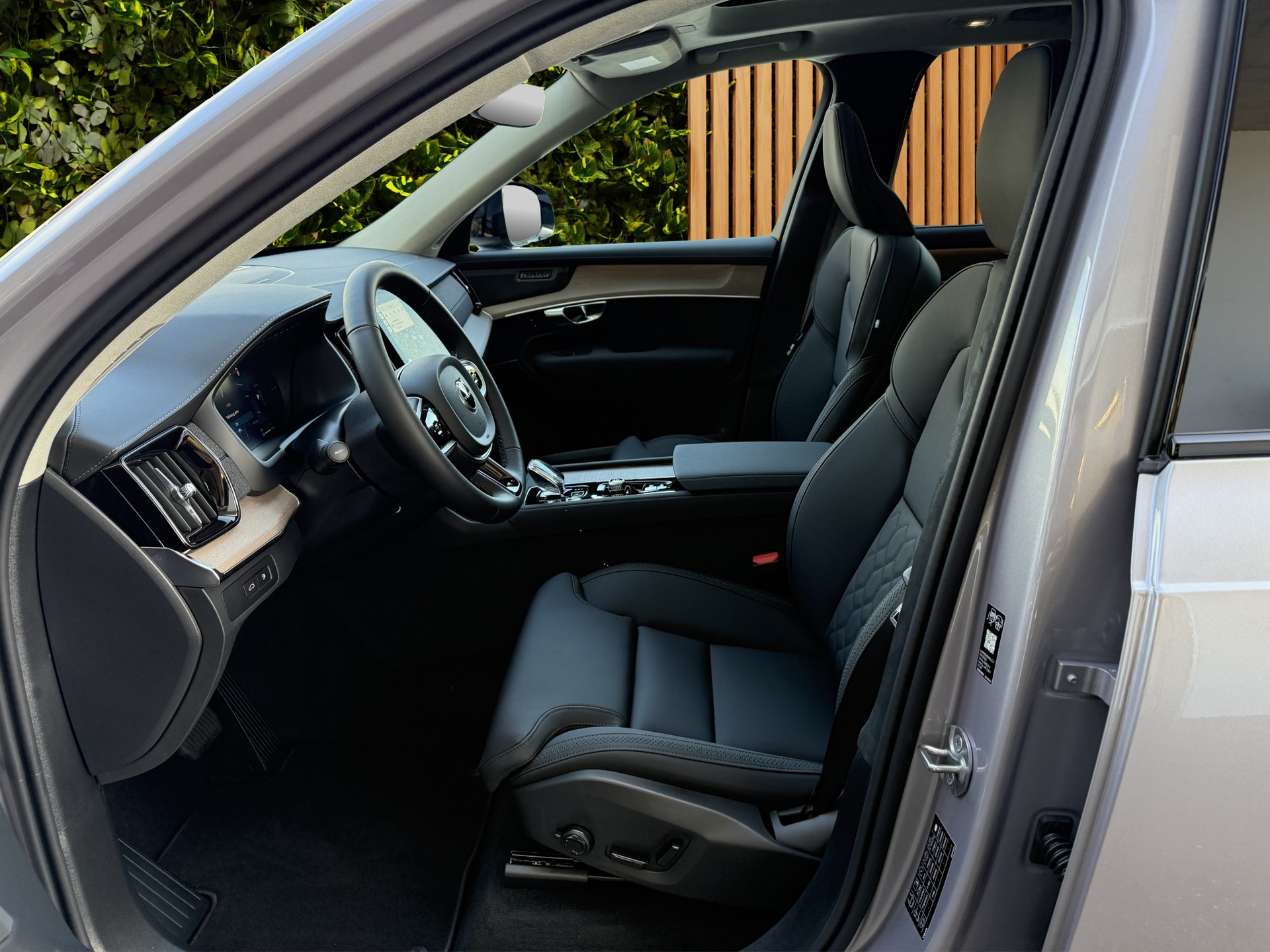 VOLVO XC90 2.0 T8 TE Ultra Dark eAWD-image-6