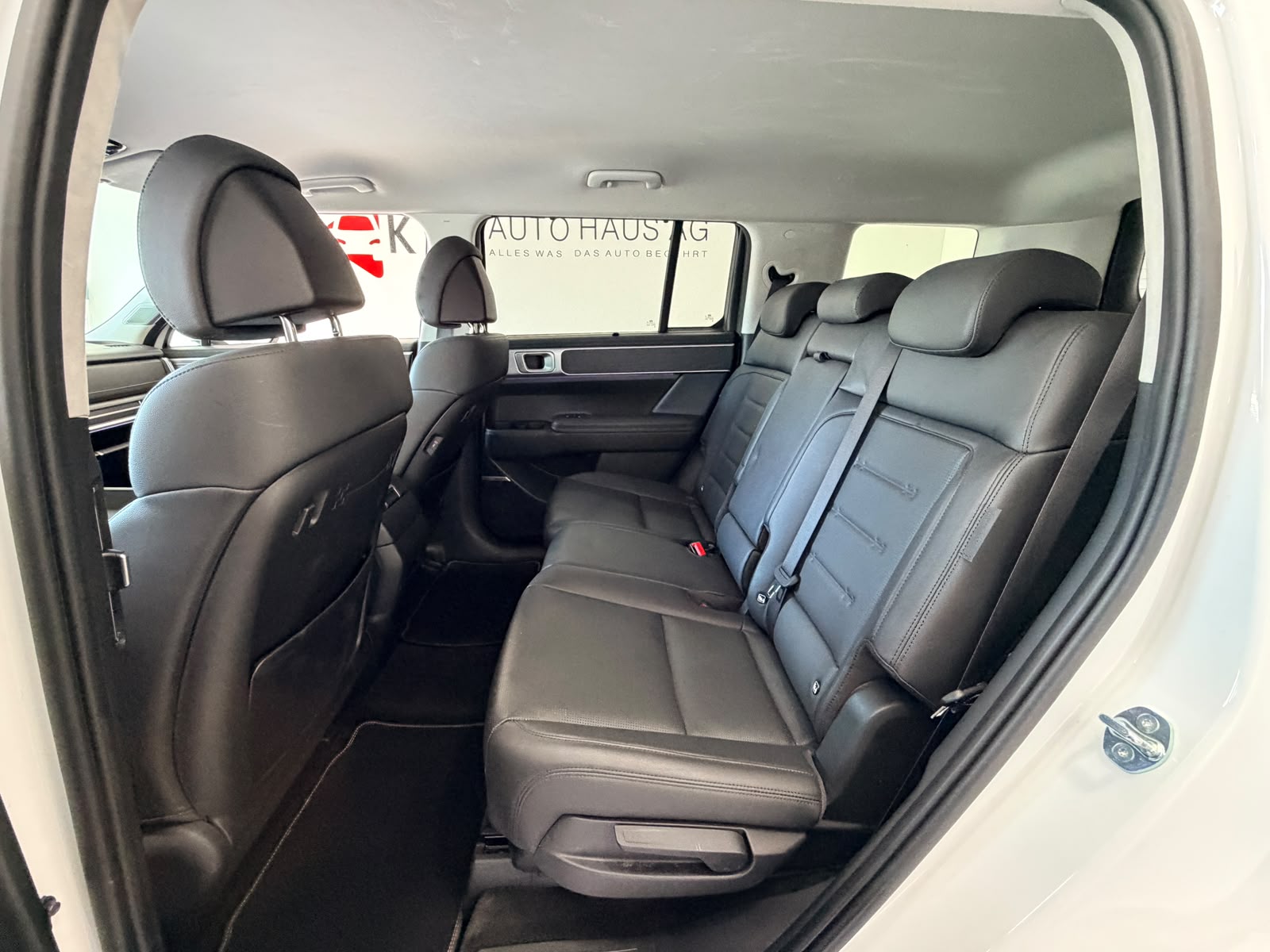 HYUNDAI Santa Fe 1.6 T-GDi HEV Vertex 4WD Automatic*CH-Fahrzeug*Werksgarantie bis 2030*-image-17