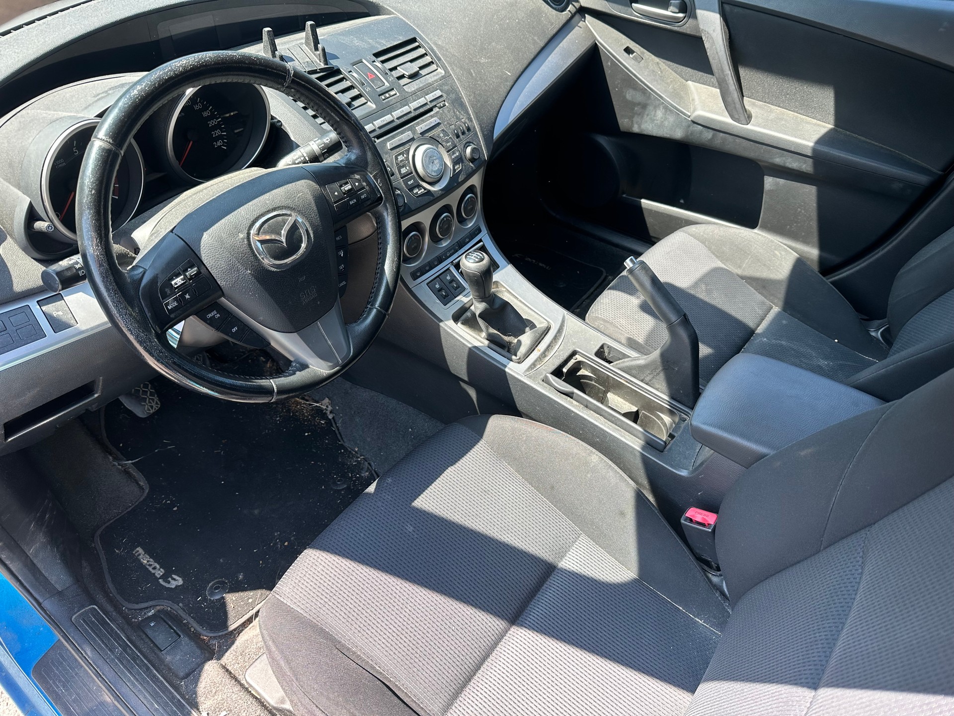 MAZDA 3 1.6 16V Exclusive+-image-1