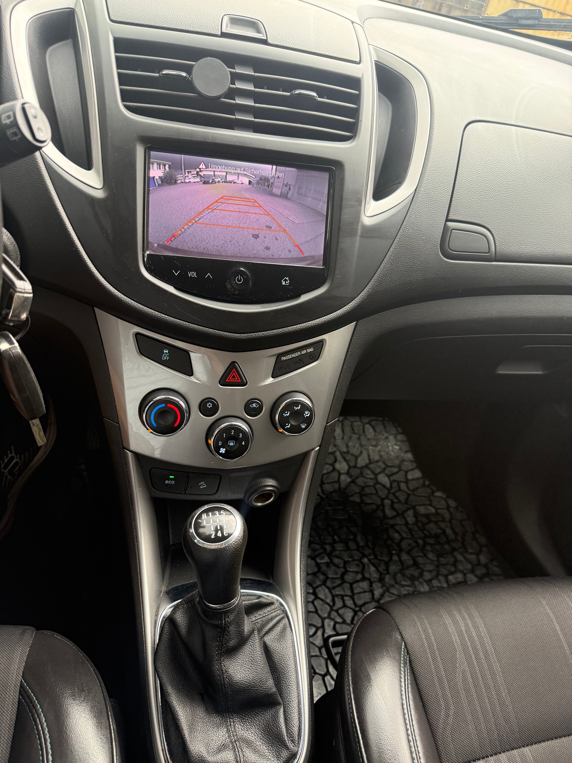 CHEVROLET Trax 1.7 VCDi LTZ 4WD-image-11