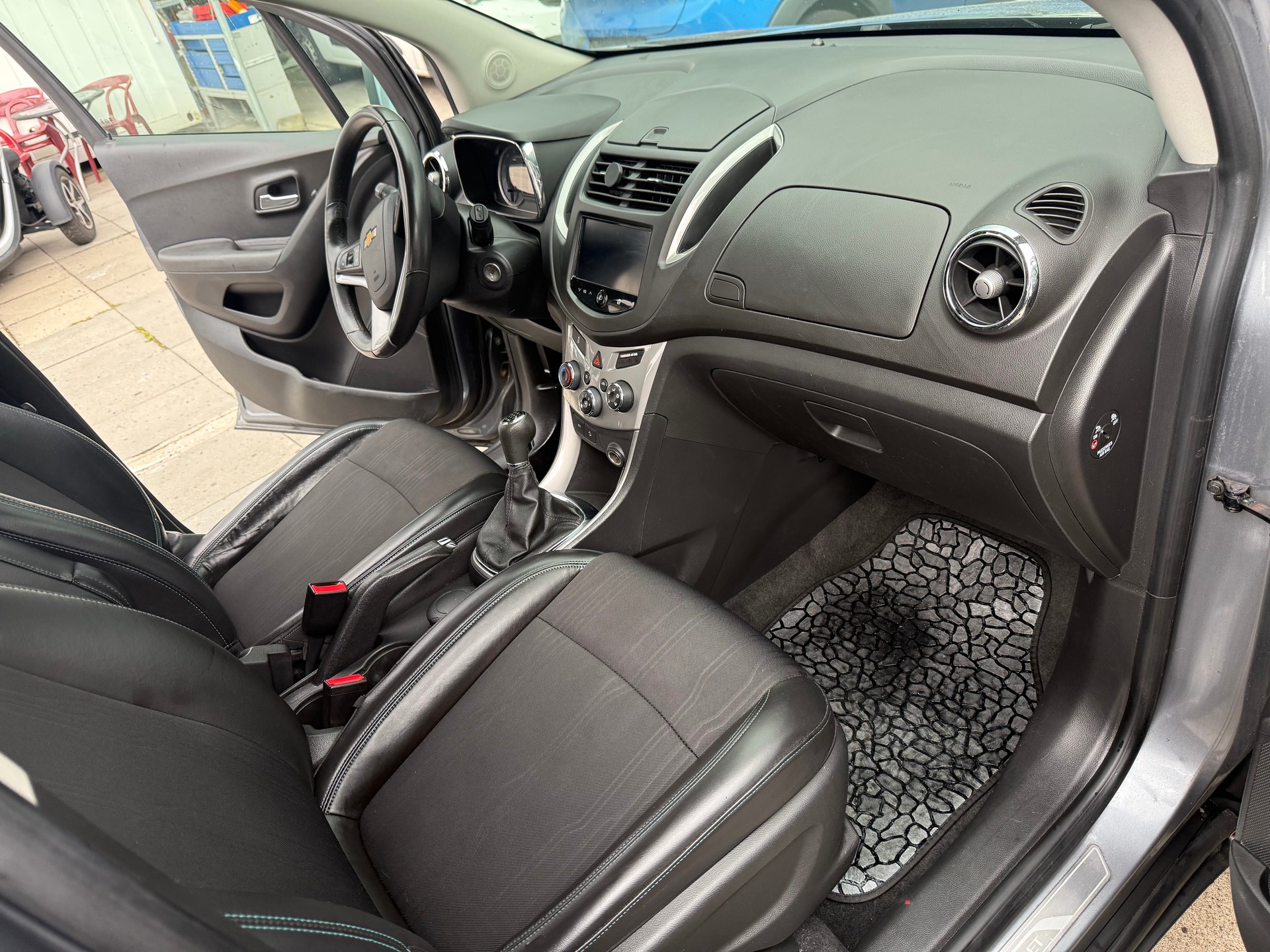 CHEVROLET Trax 1.7 VCDi LTZ 4WD-image-10