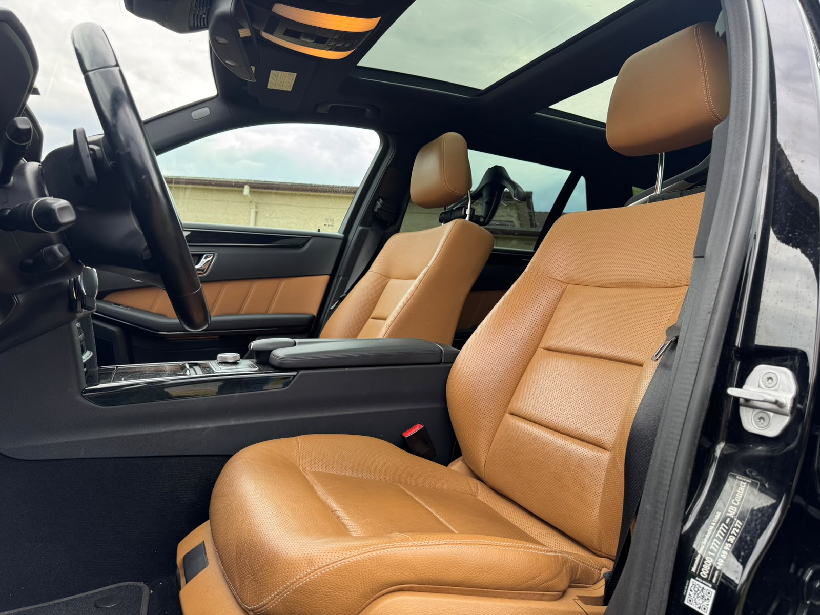 MERCEDES-BENZ E 350 CDI BlueEff. Avantgarde 4Matic 7G-Tronic-image-13