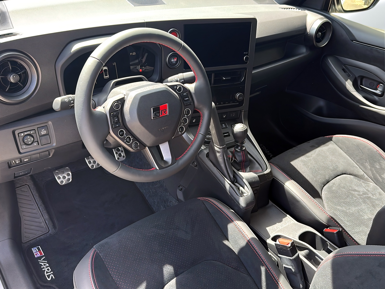 TOYOTA Yaris 1.6 GR Sport-image-5