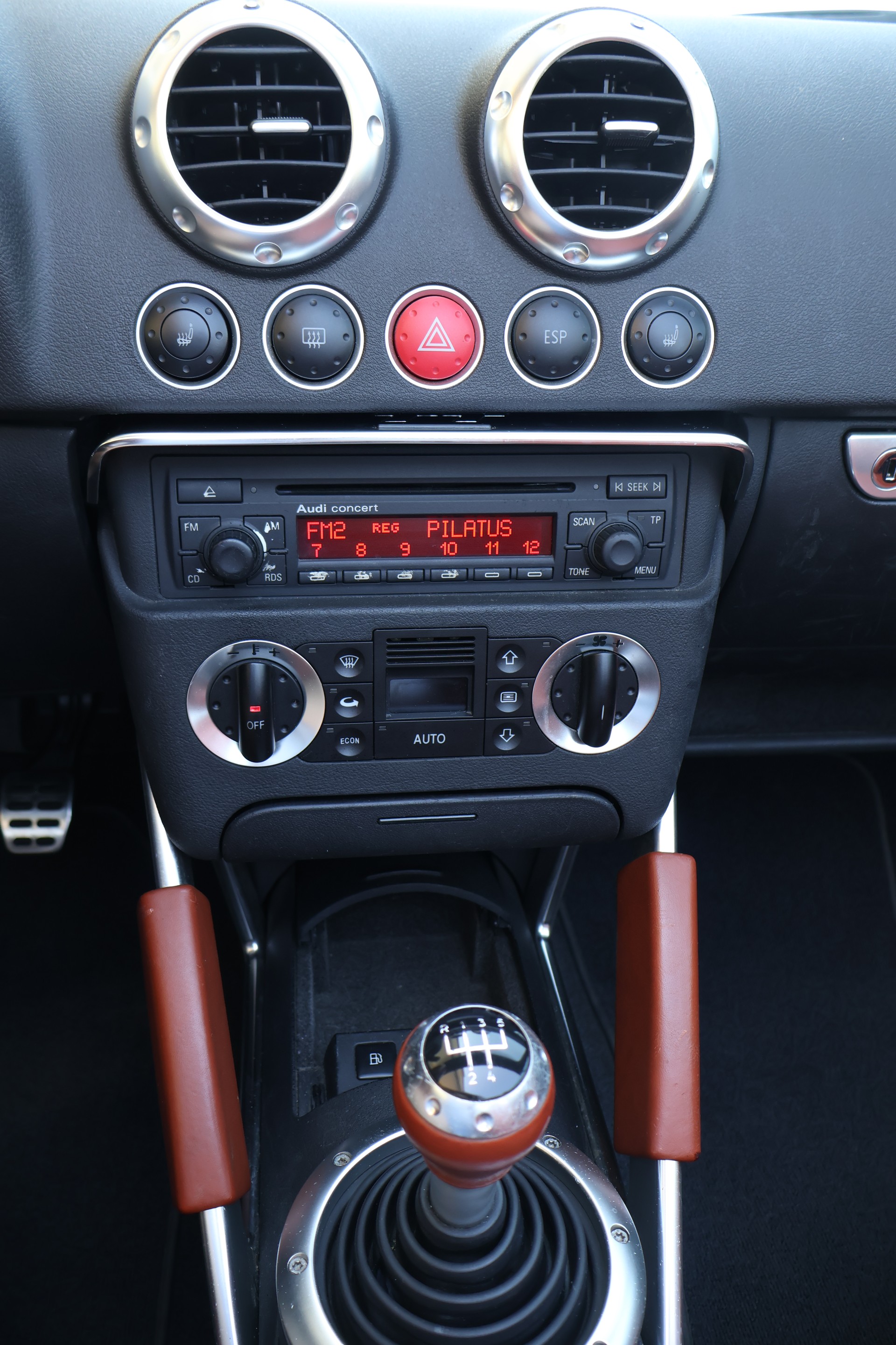 AUDI Roadster 1.8 Turbo-image-5