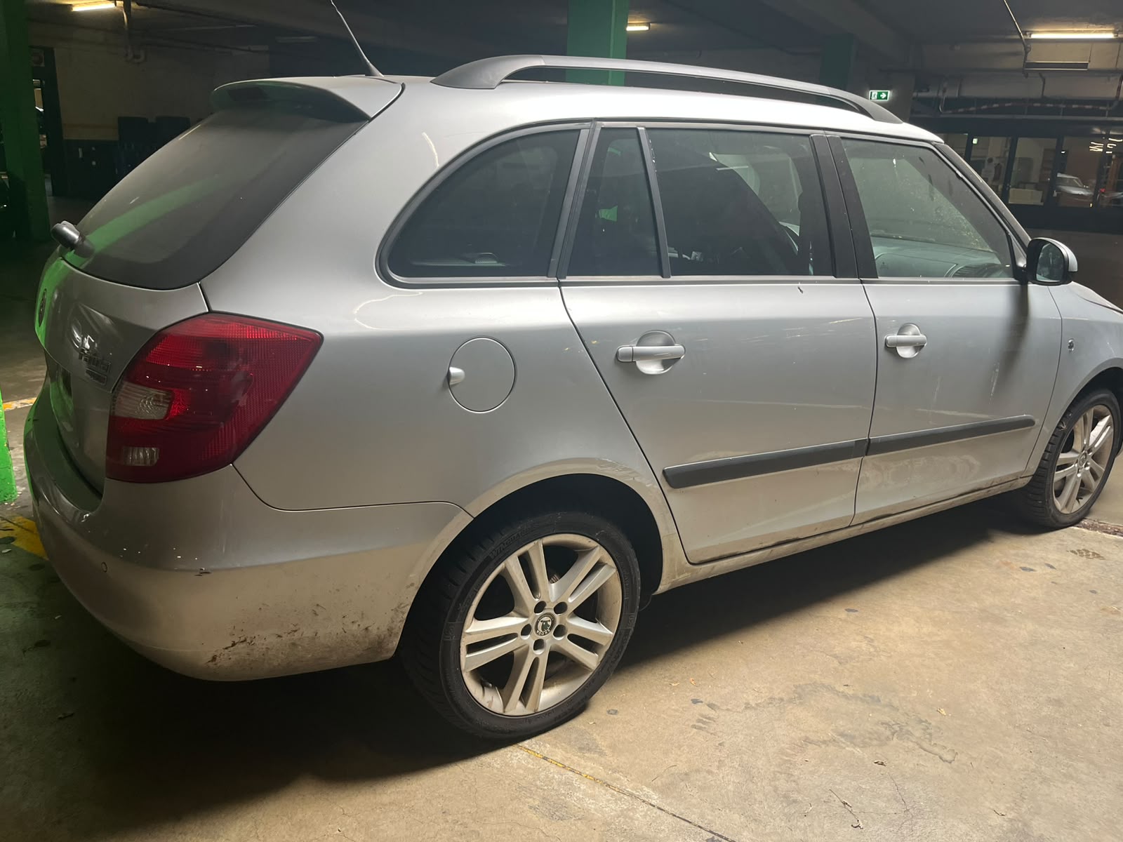SKODA Fabia 1.2 TSI Ambiente-image-4