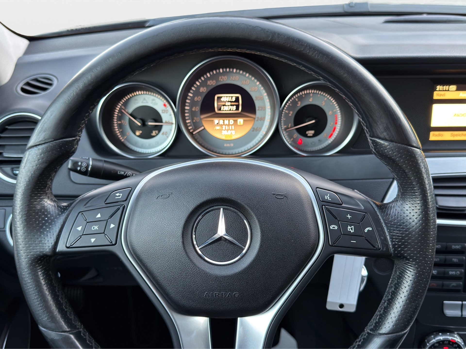 MERCEDES-BENZ C 250 Avantgarde 7G-Tronic-image-13