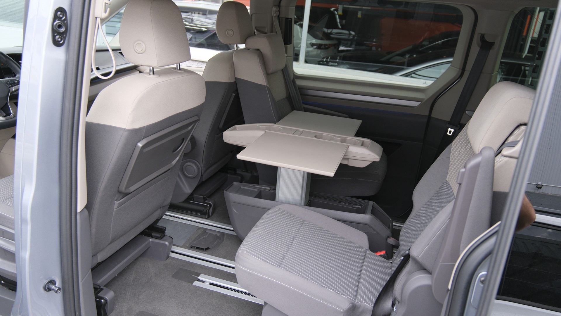 VW Multivan 2.0 TDI Life Edition DSG Lang *vis a vis Sitze *-image-5