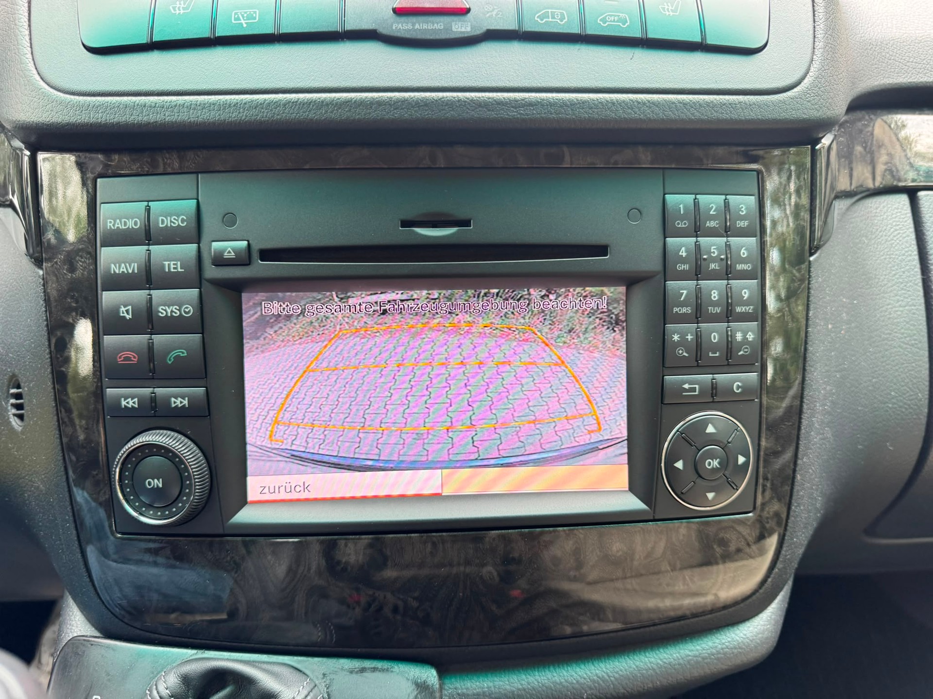 MERCEDES-BENZ Viano 3.0 CDI Blue Efficiency Ambiente A-image-28