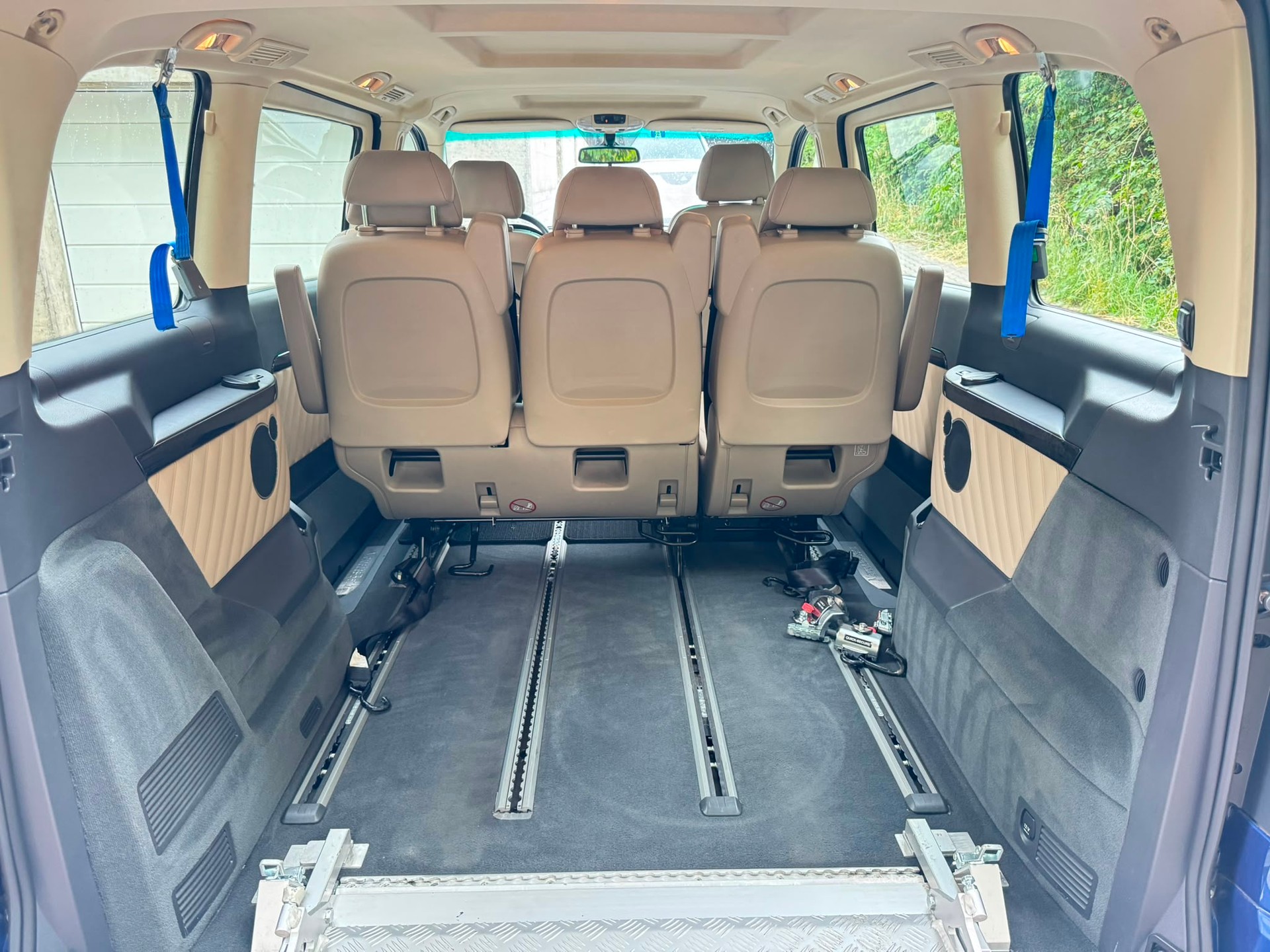 MERCEDES-BENZ Viano 3.0 CDI Blue Efficiency Ambiente A-image-17
