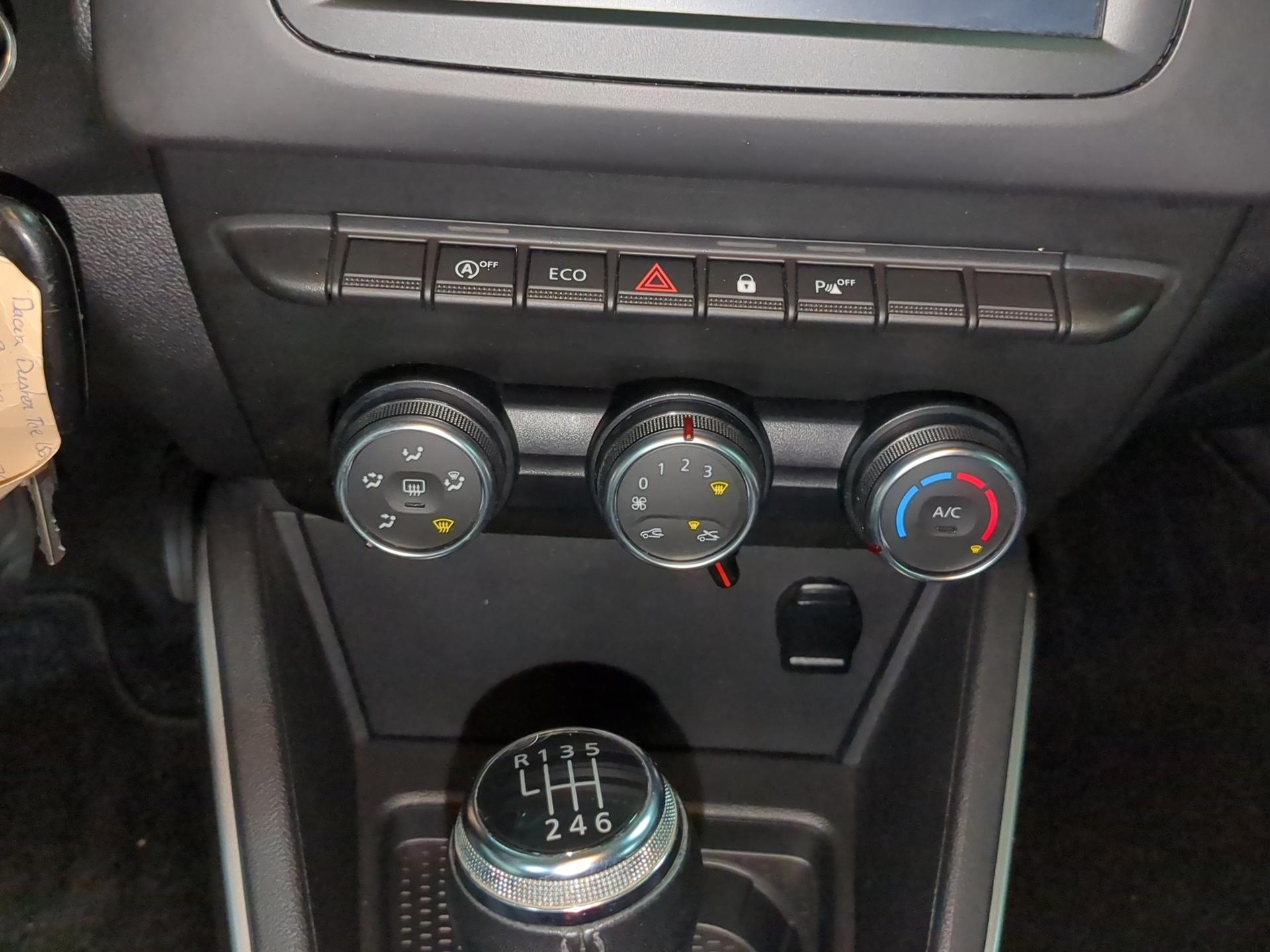 DACIA Duster TCe 150 Prestige 4x2-image-19