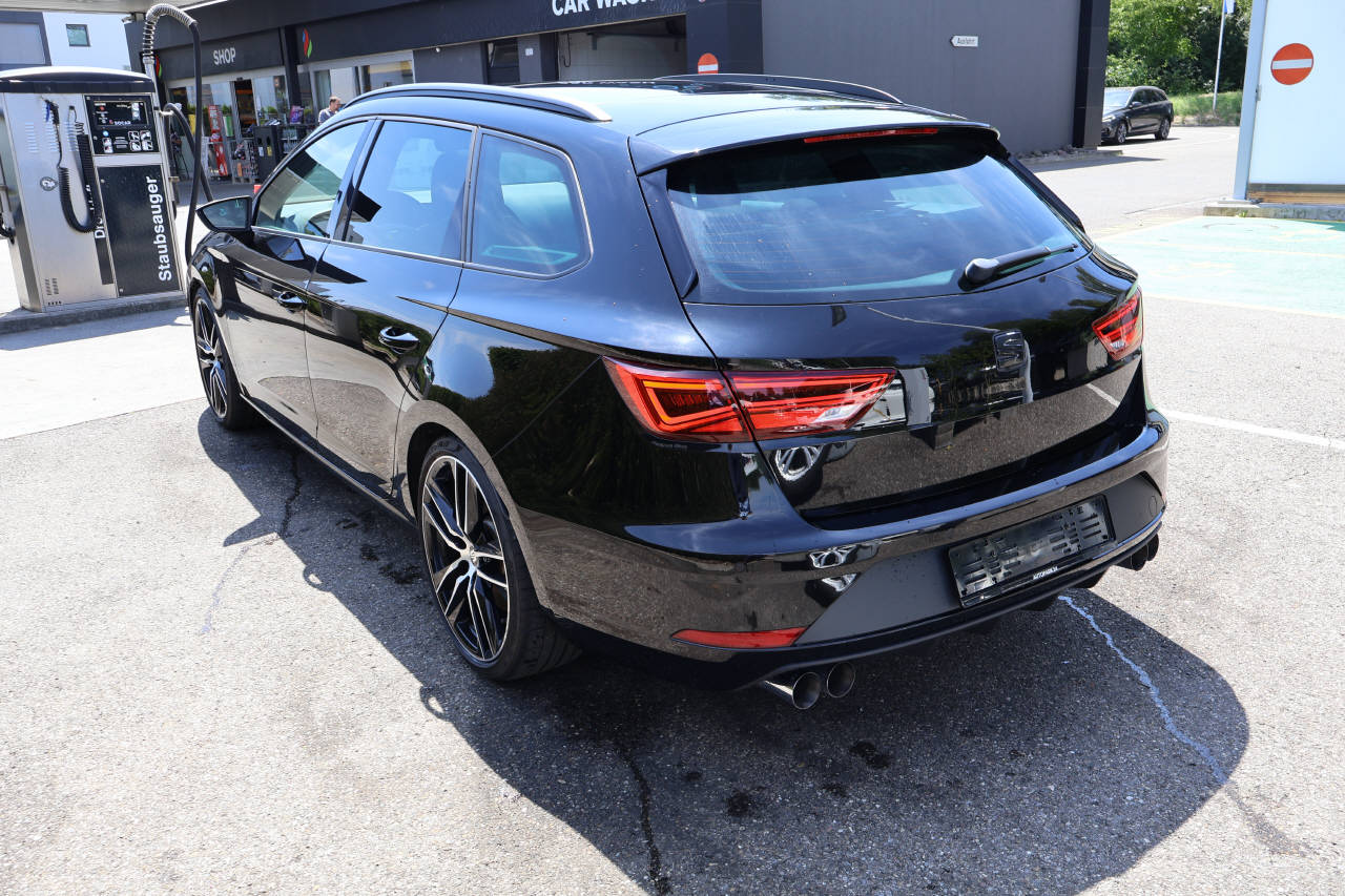 SEAT Leon ST 2.0 TSI 300 Cupra 4Drive DSG-image-5