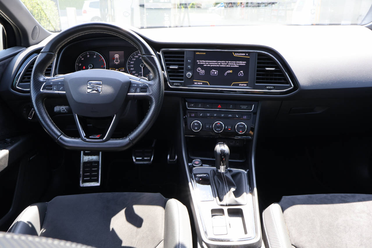 SEAT Leon ST 2.0 TSI 300 Cupra 4Drive DSG-image-9
