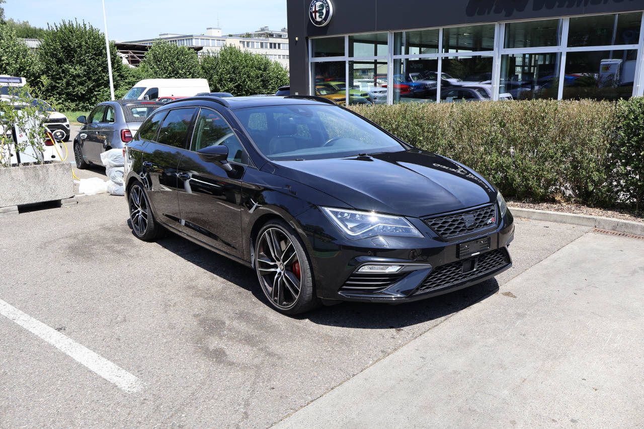 SEAT Leon ST 2.0 TSI 300 Cupra 4Drive DSG-image-1